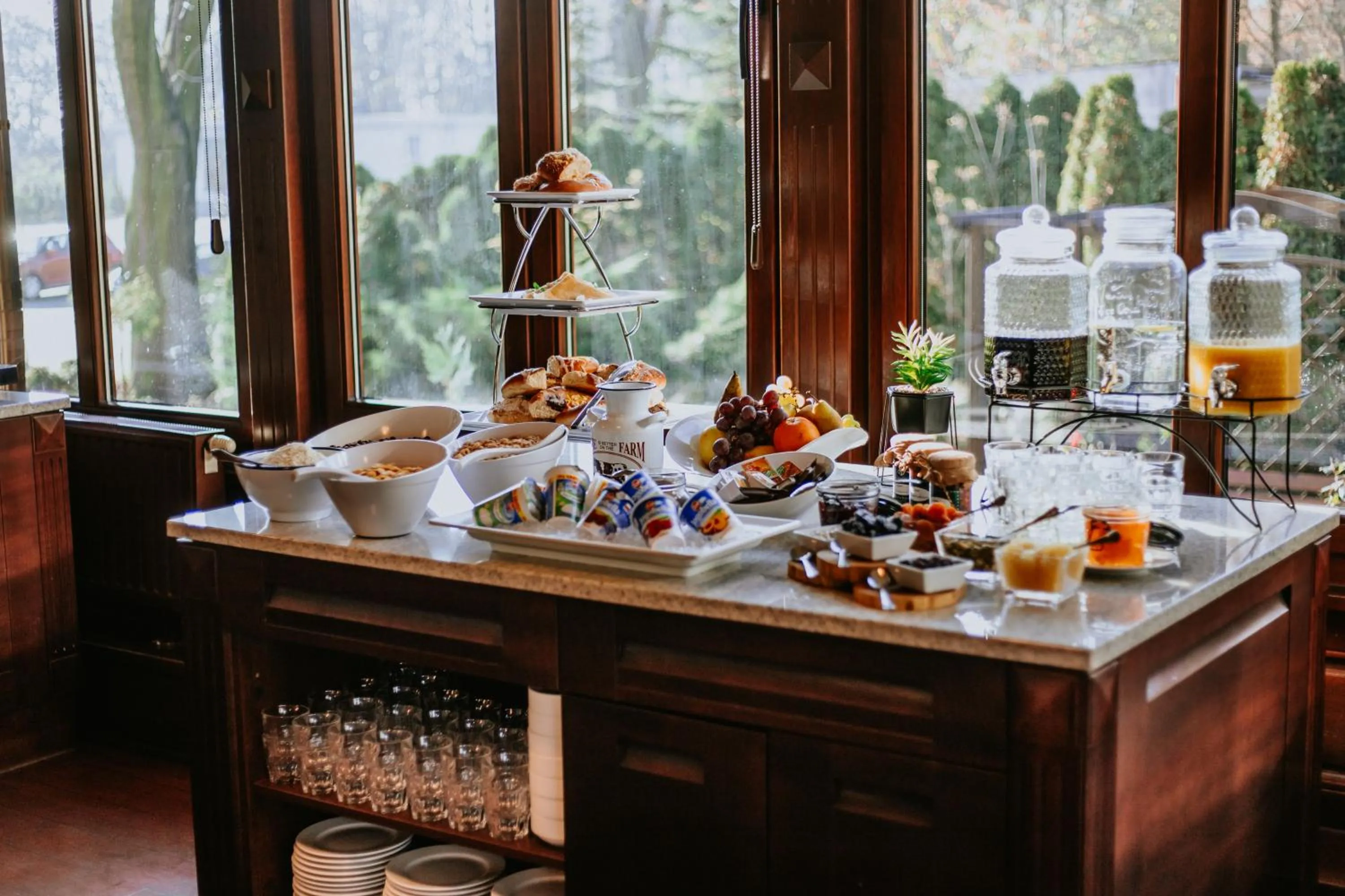 Food and drinks in Kompleks Dąbrówka