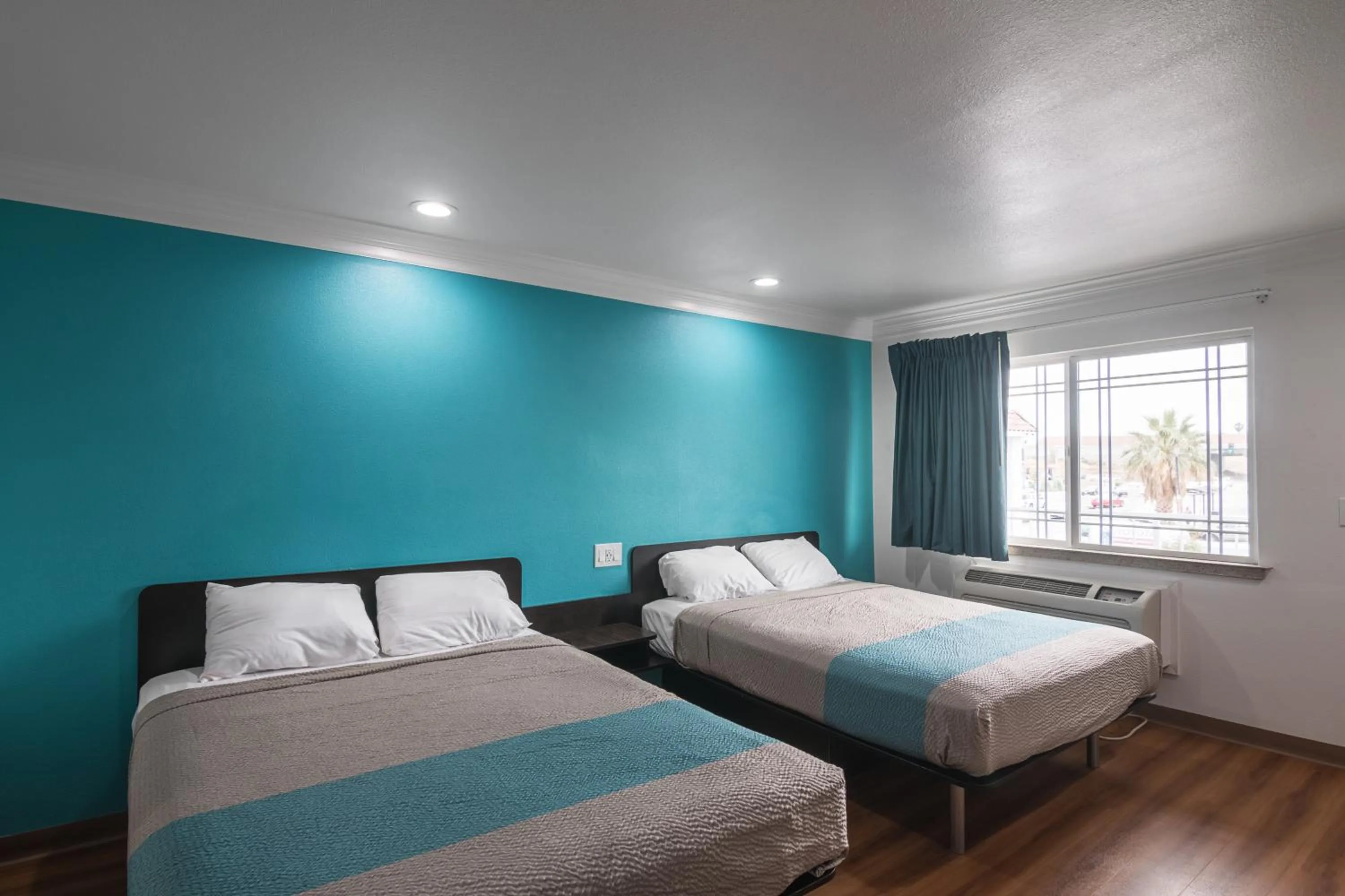 Photo of the whole room, Bed in Motel 6-Norwalk, CA