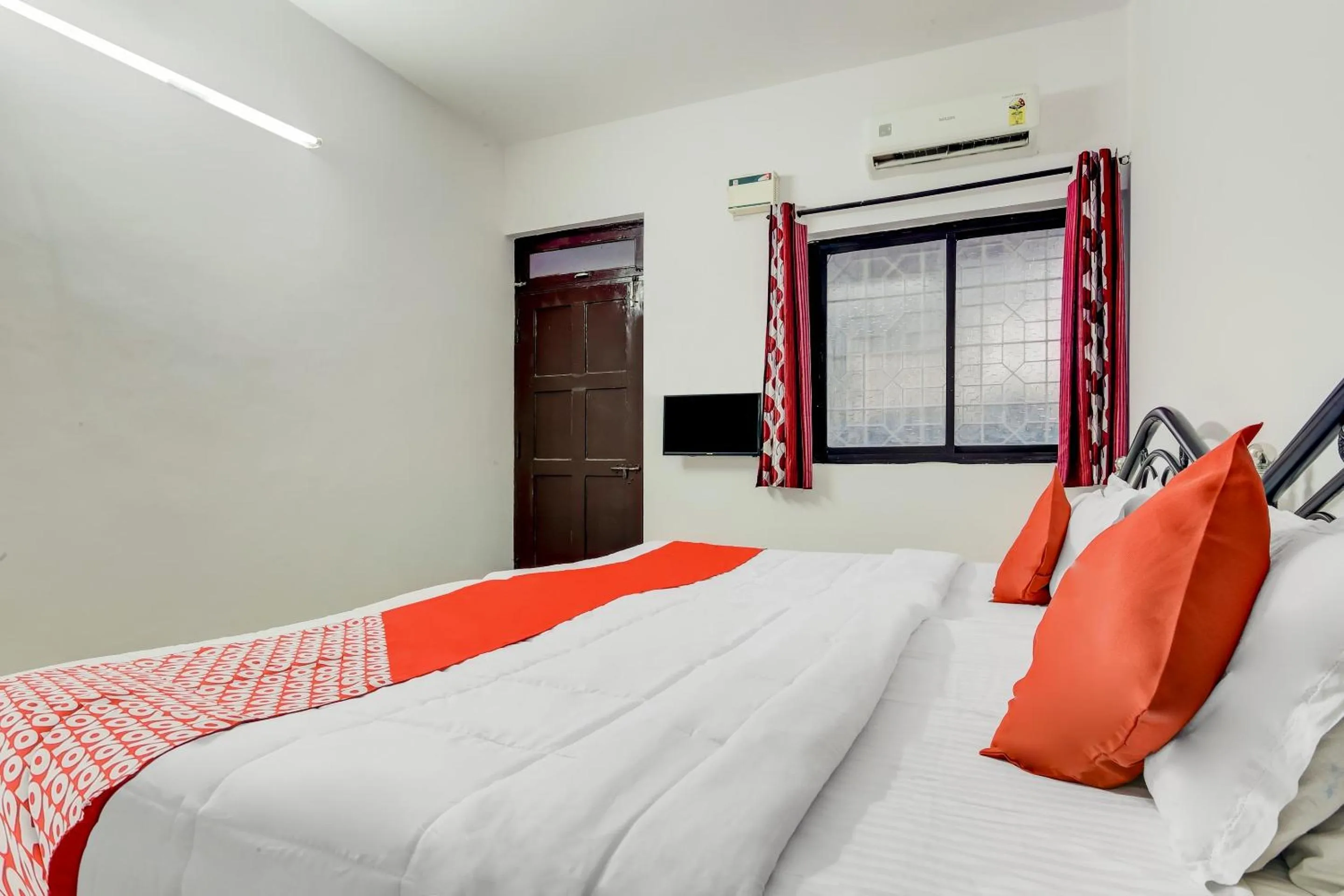 Bedroom, Bed in Hotel O Omkar Guest House Near Immaculate Conception Church