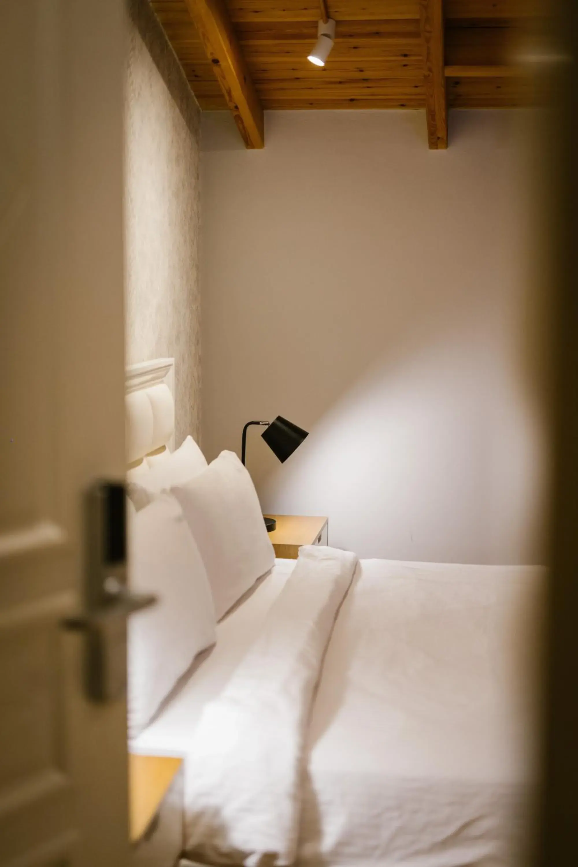Deluxe Double Room with Balcony - single occupancy in Villa Ester Deluxe Double Room with Balcony - single occupancy in Villa Ester