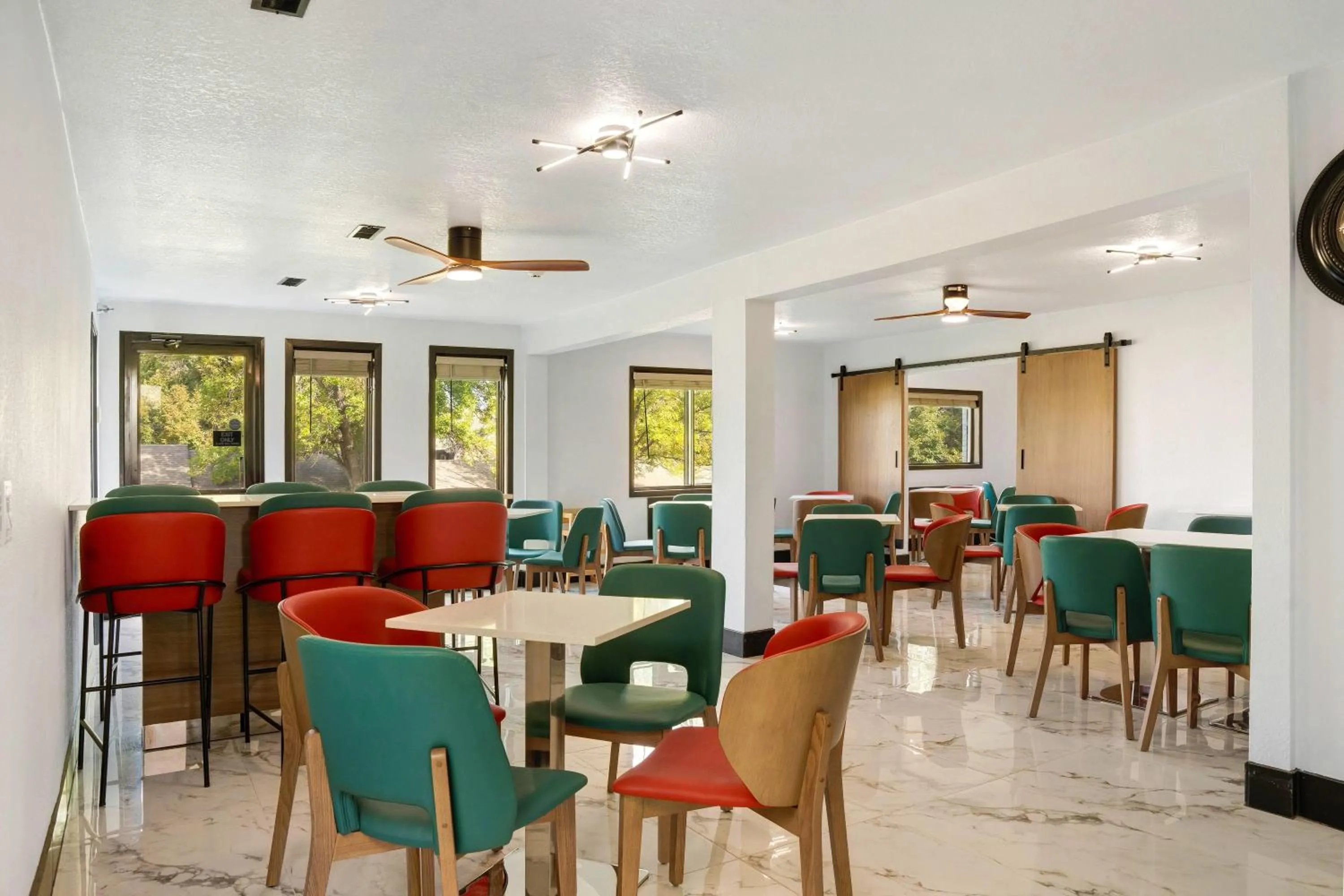 Breakfast in Days Inn by Wyndham Omaha - West Dodge