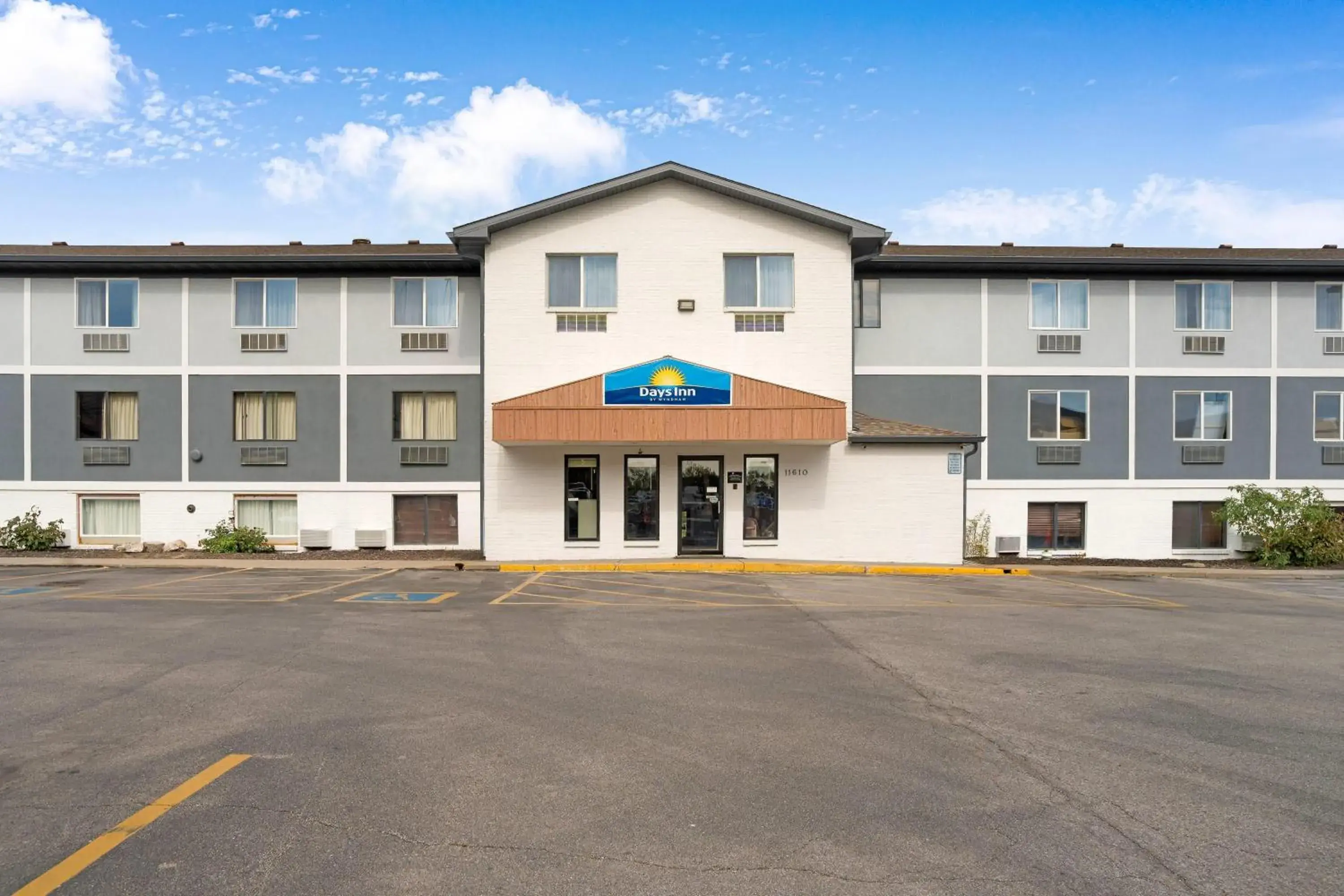 Days Inn by Wyndham Omaha - West Dodge Days Inn by Wyndham Omaha - West Dodge