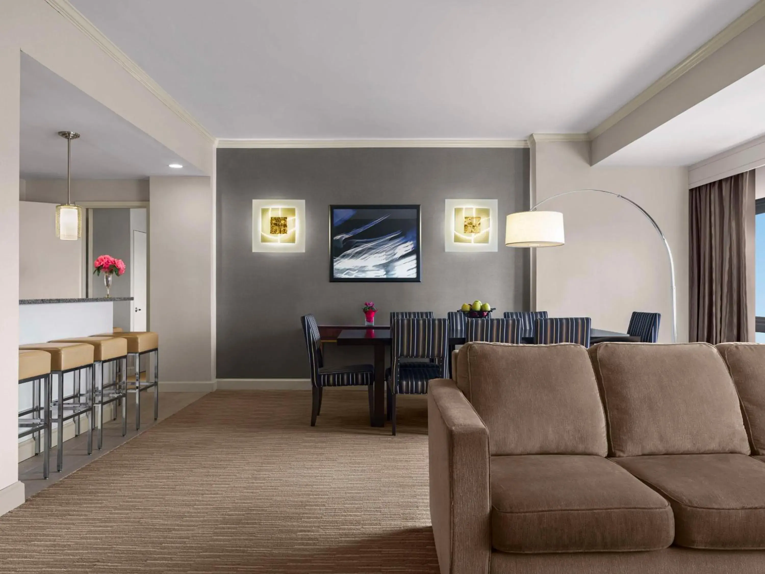 Living room in DoubleTree by Hilton Fort Lee/George Washington Bridge Living room in DoubleTree by Hilton Fort Lee/George Washington Bridge