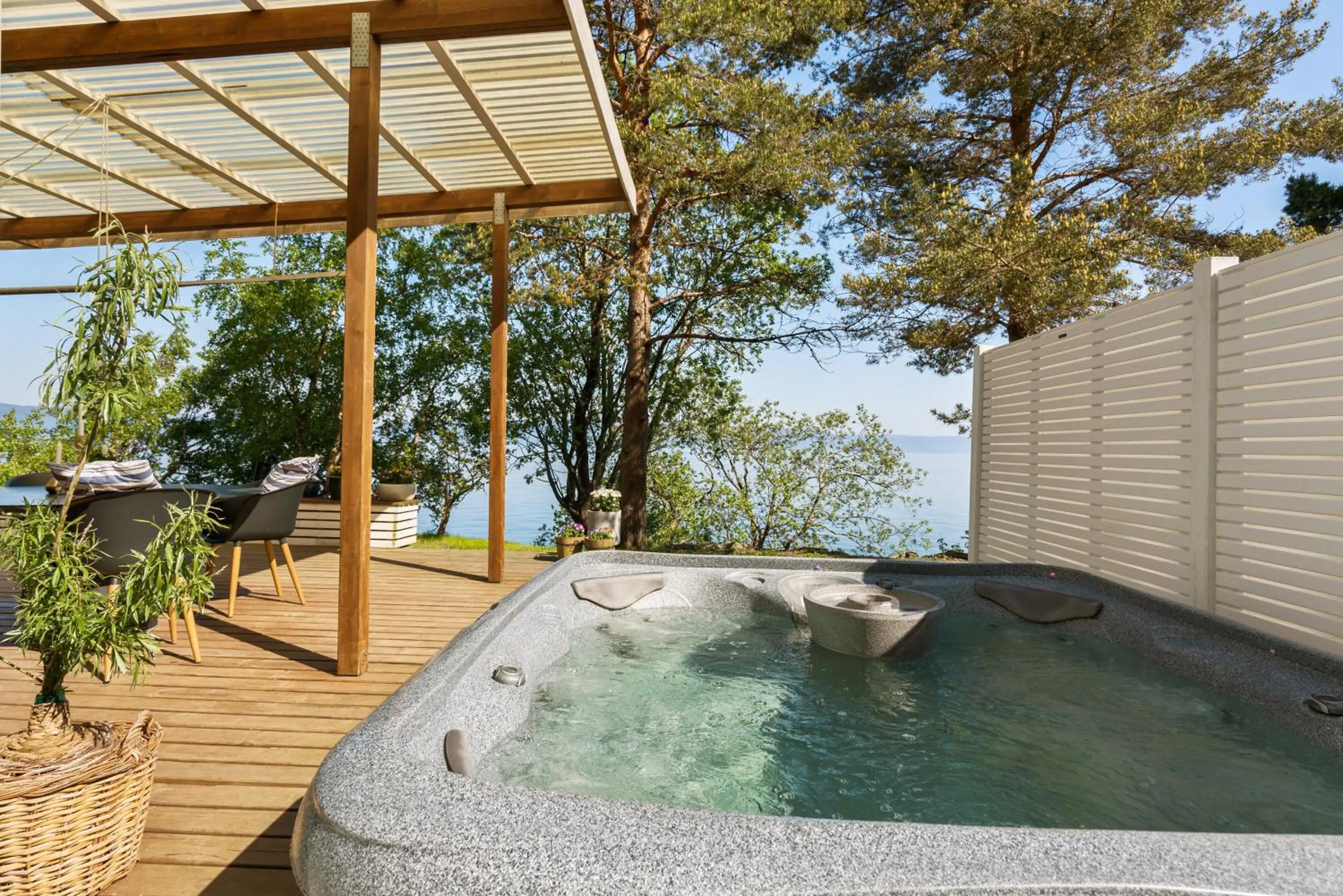 Garden in Private House & Bungalow by the sea