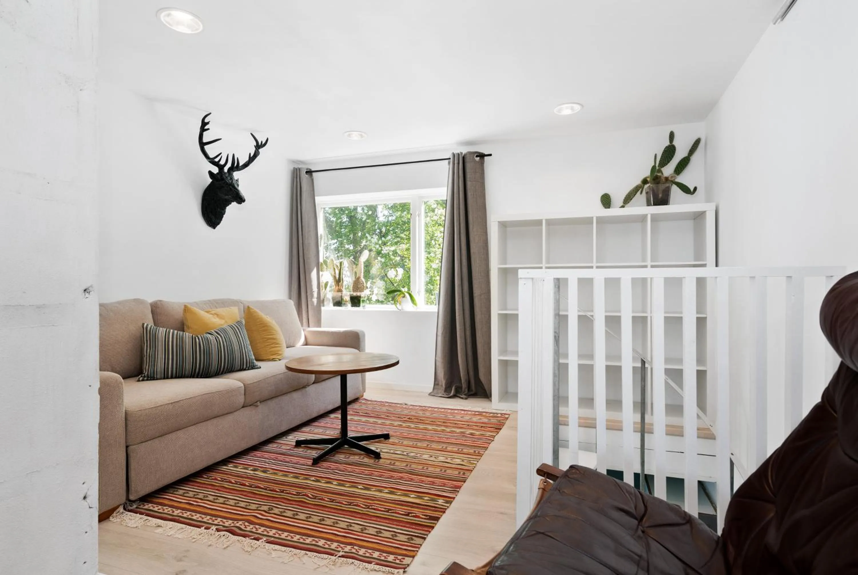 Living room in Private House & Bungalow by the sea