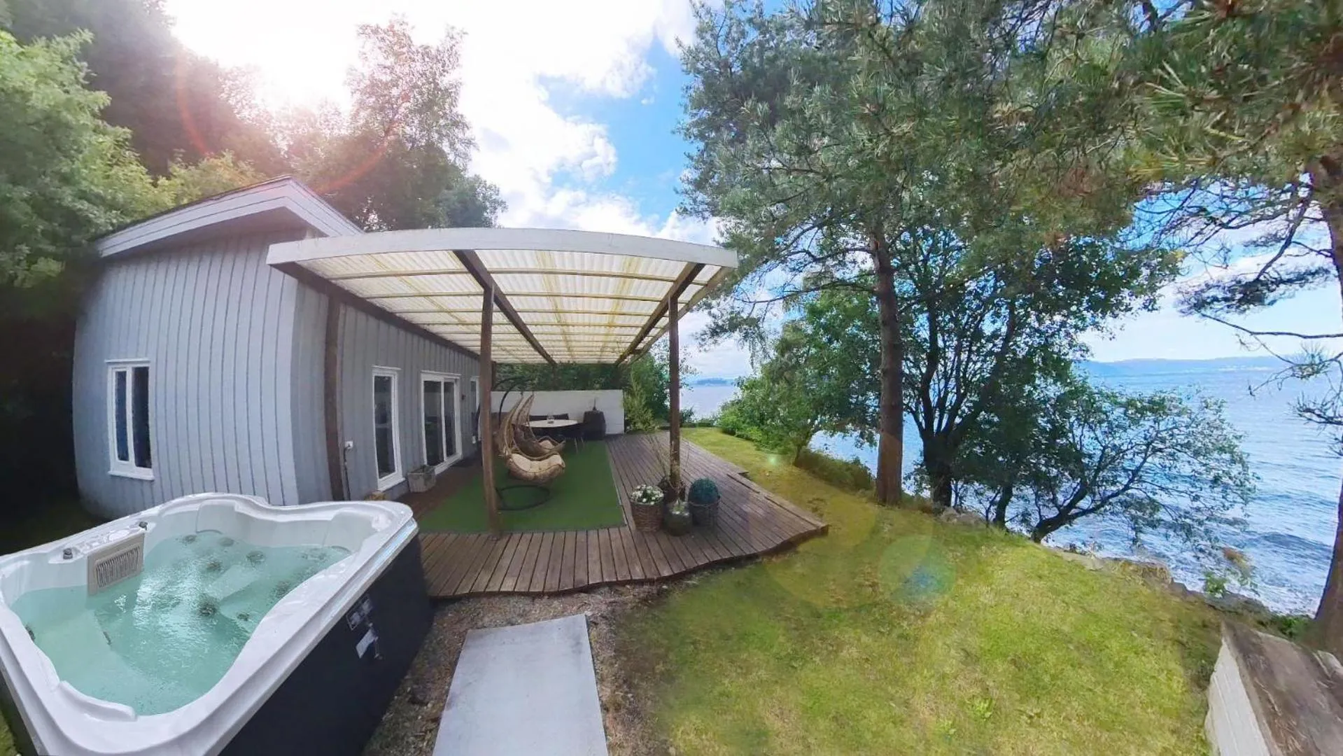 Garden in Private House & Bungalow by the sea