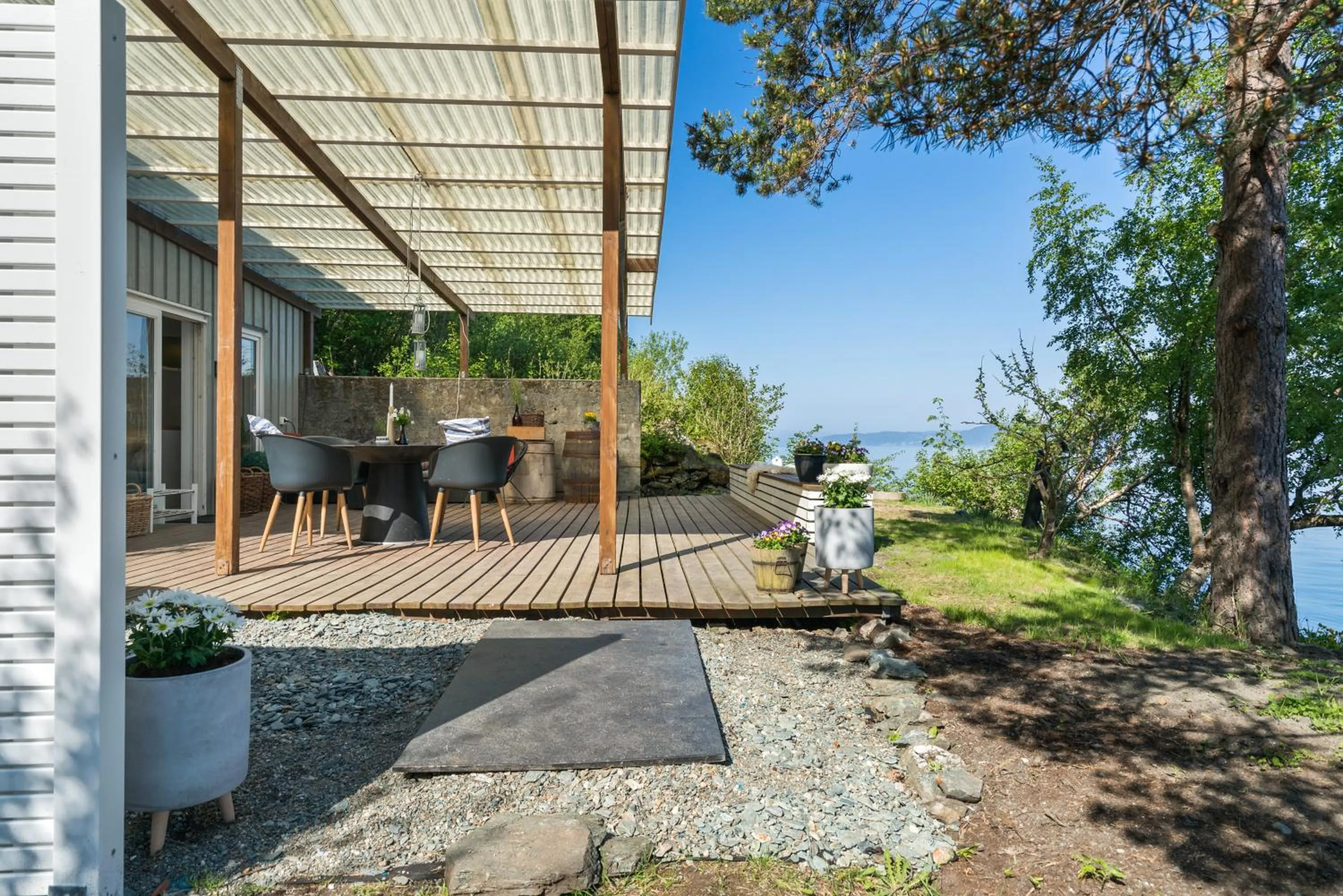 Patio in Private House & Bungalow by the sea