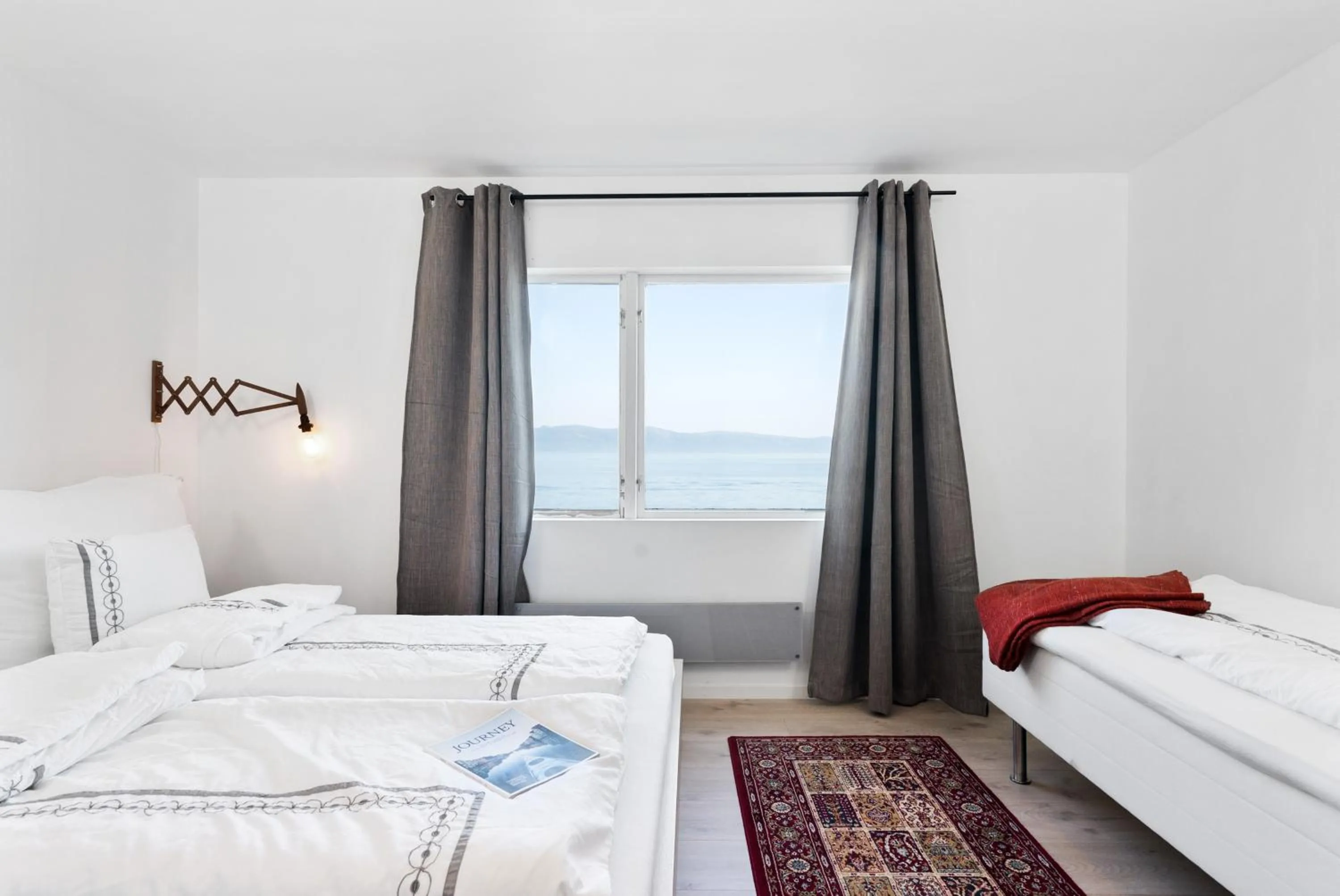 Bedroom, Bed in Private House & Bungalow by the sea