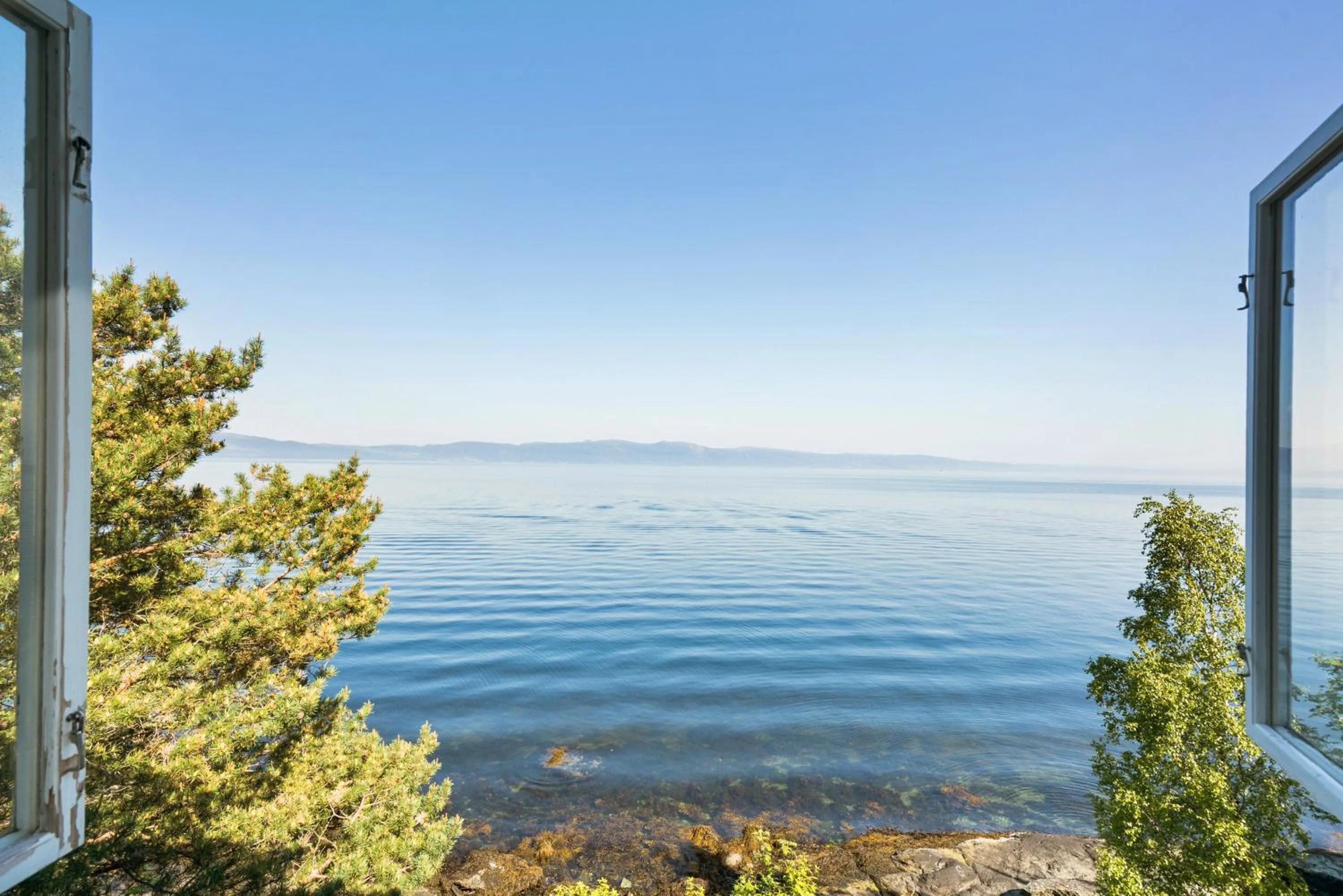 Sea view in Private House & Bungalow by the sea