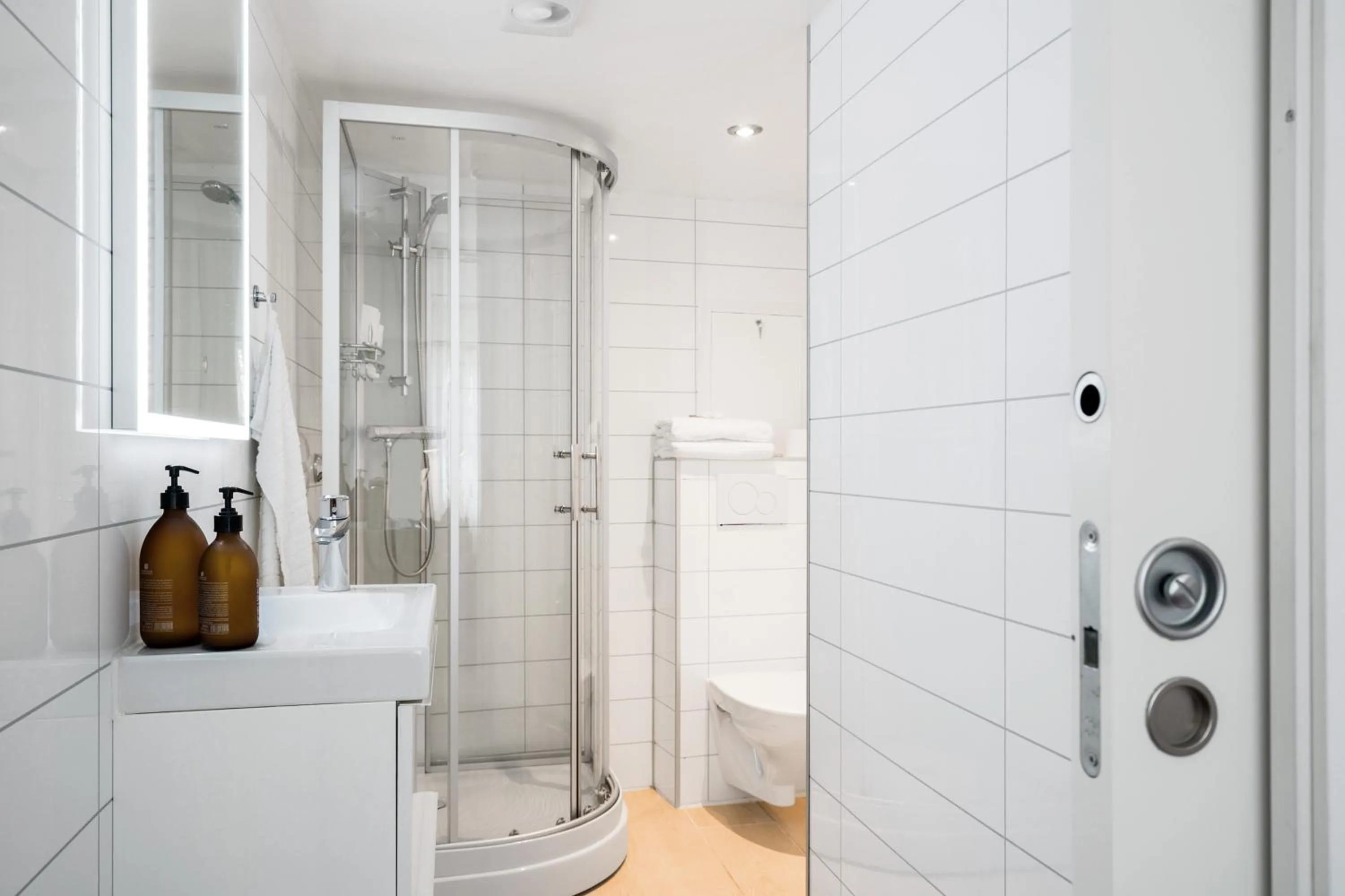Shower in Private House & Bungalow by the sea