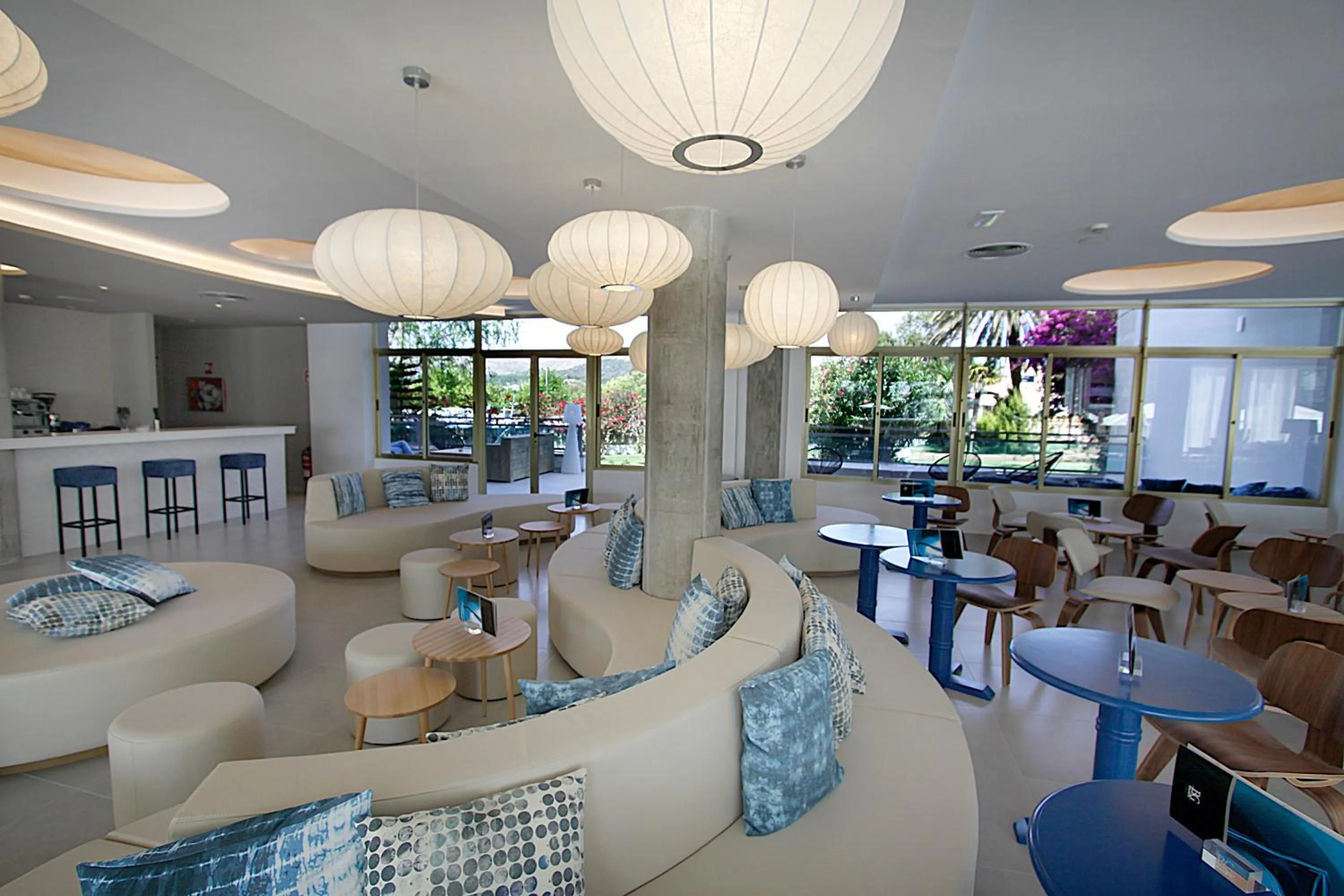 Lounge or bar in BG Rei del Mediterrani