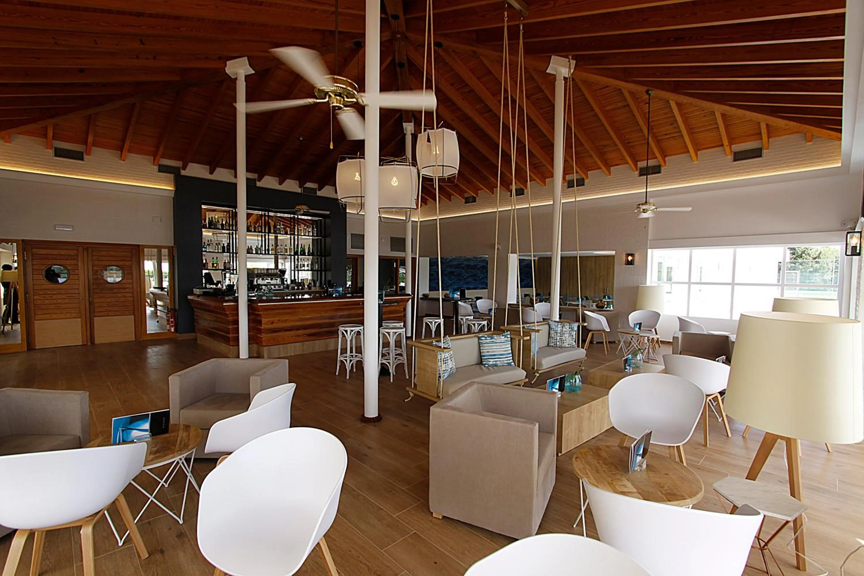 Restaurant/places to eat in BG Rei del Mediterrani