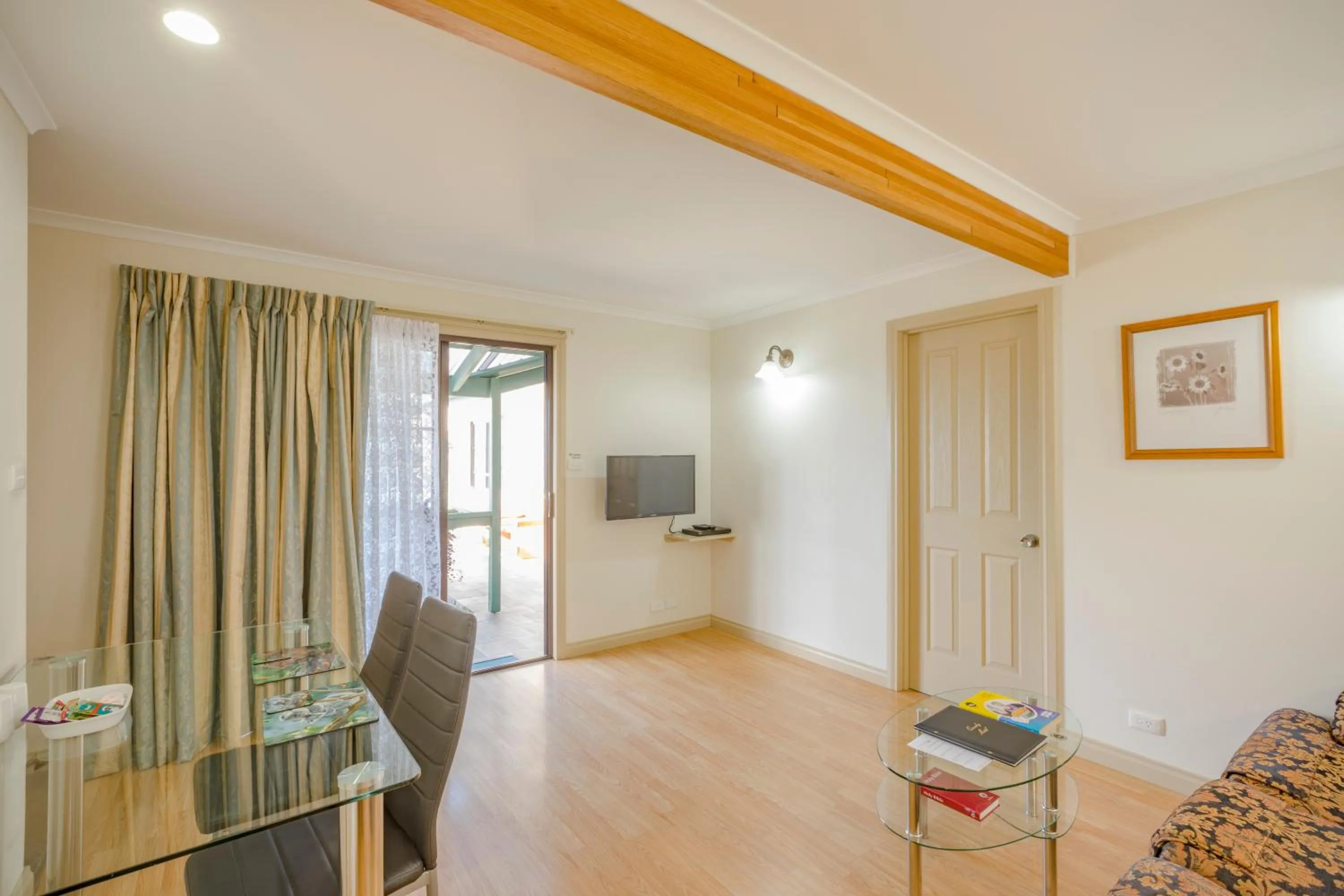 Dining area in Queechy Motel
