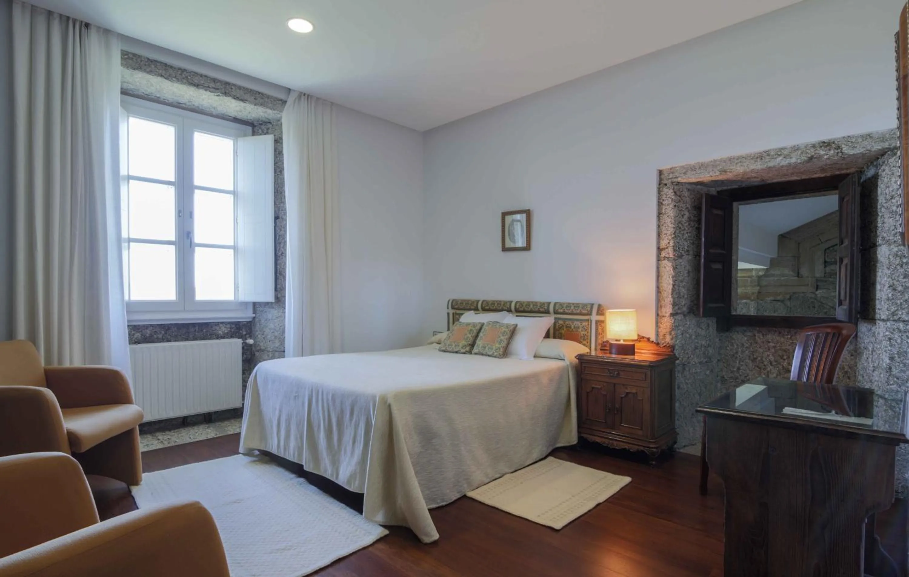 Photo of the whole room, Bed in Pazo de Sedor