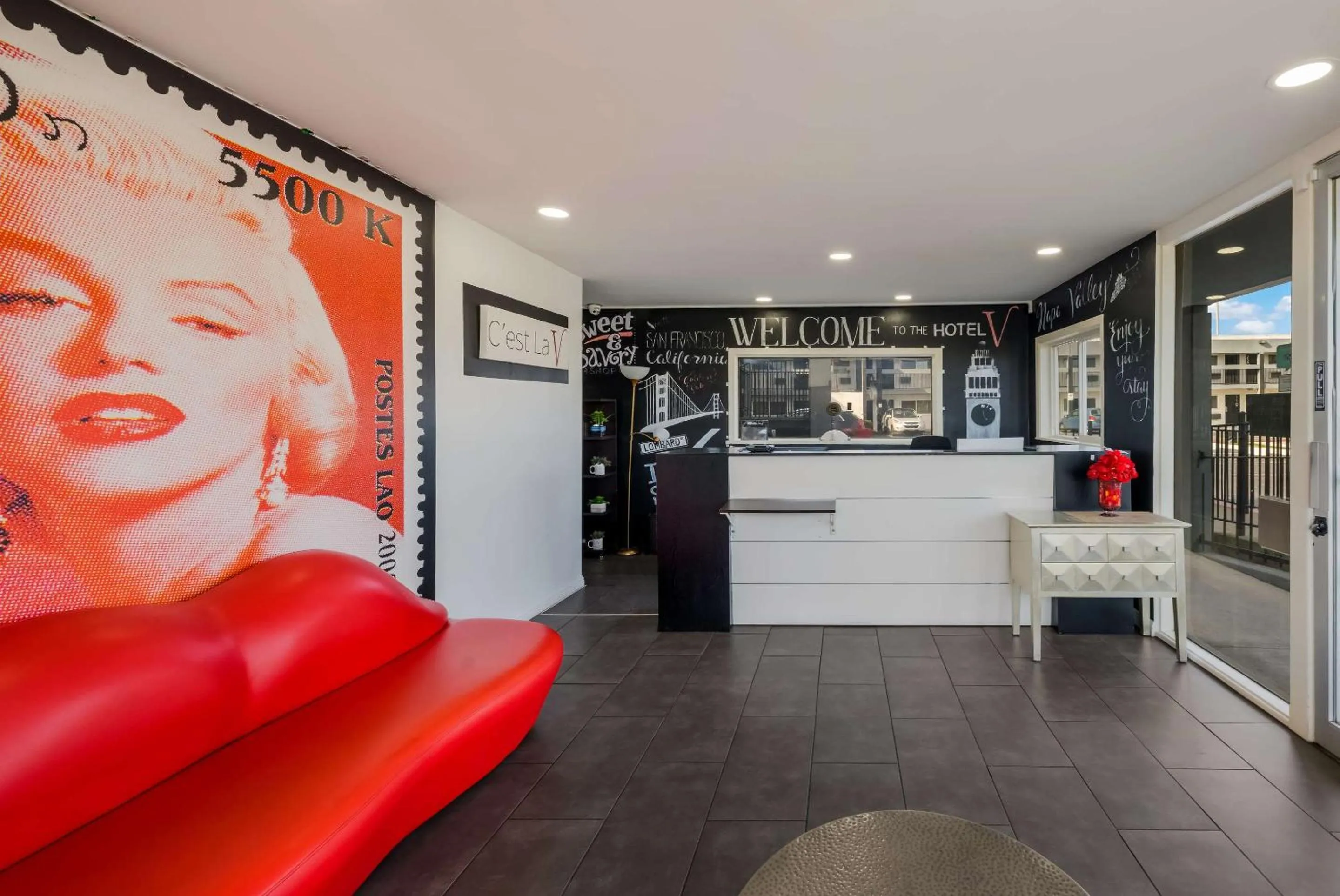 Lobby or reception in Rodeway Inn South San Francisco Airport