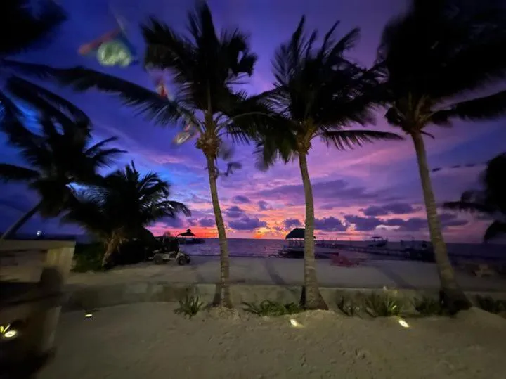 Barefoot Beach Belize