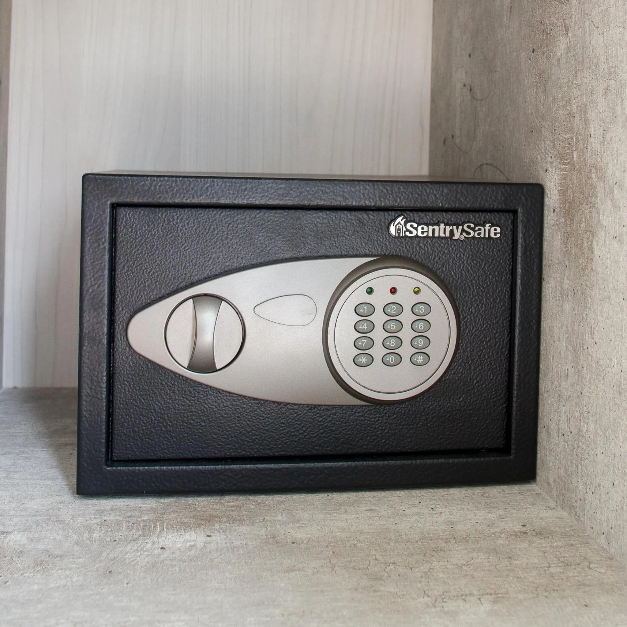 safe in Hotel Islander Bonaire