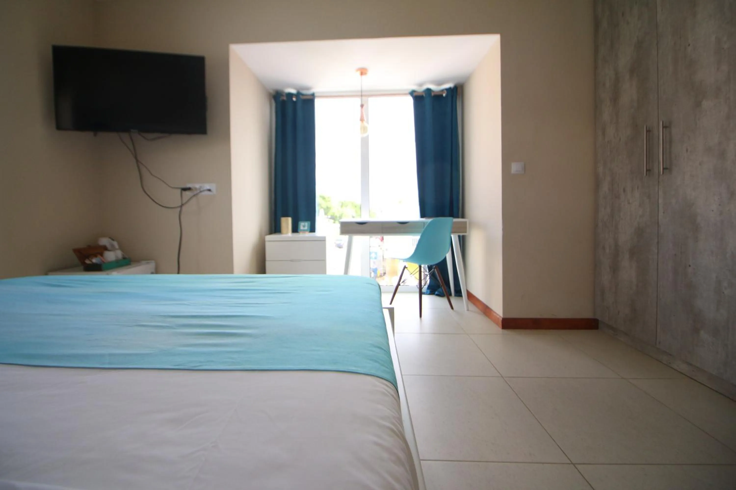 Photo of the whole room, Bed in Hotel Islander Bonaire