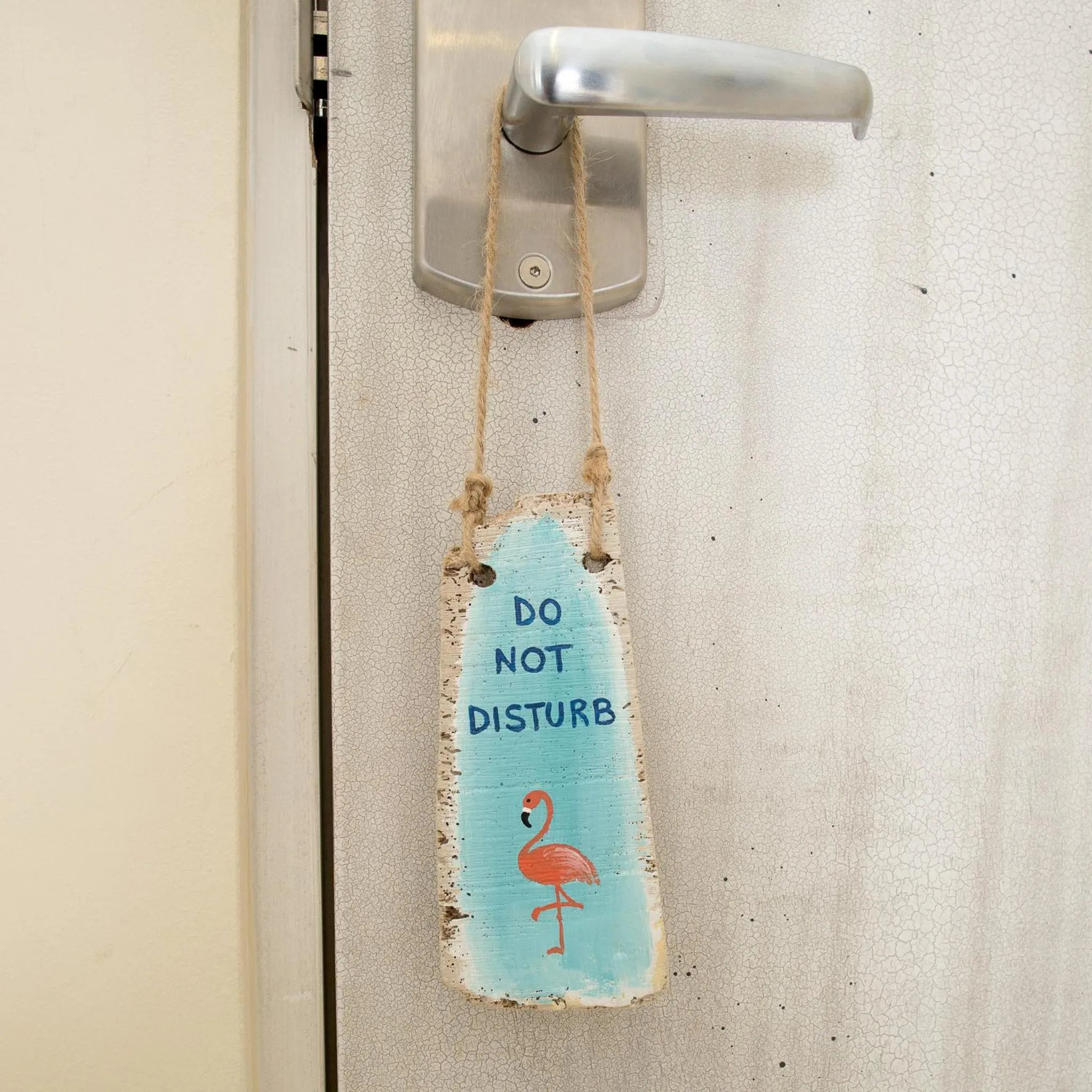 Text overlay in Hotel Islander Bonaire