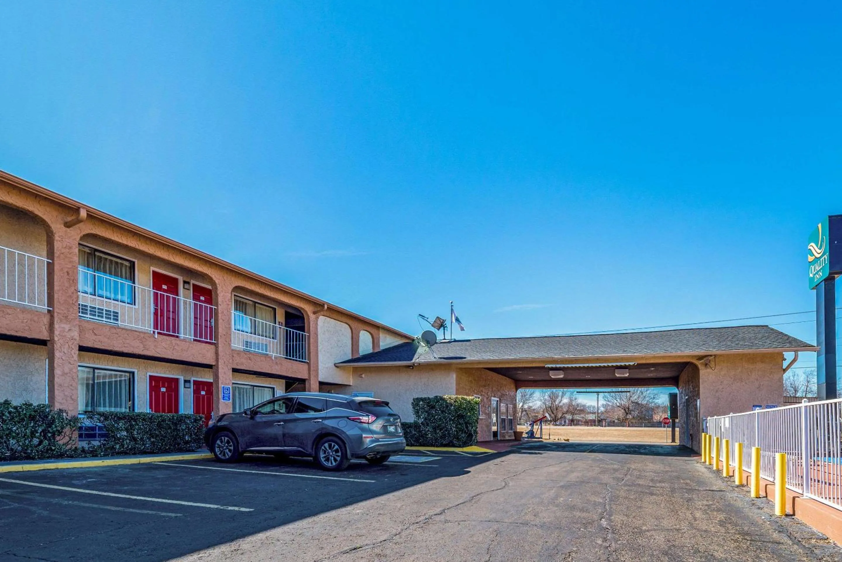 Property building in Quality Inn Glenpool - Tulsa