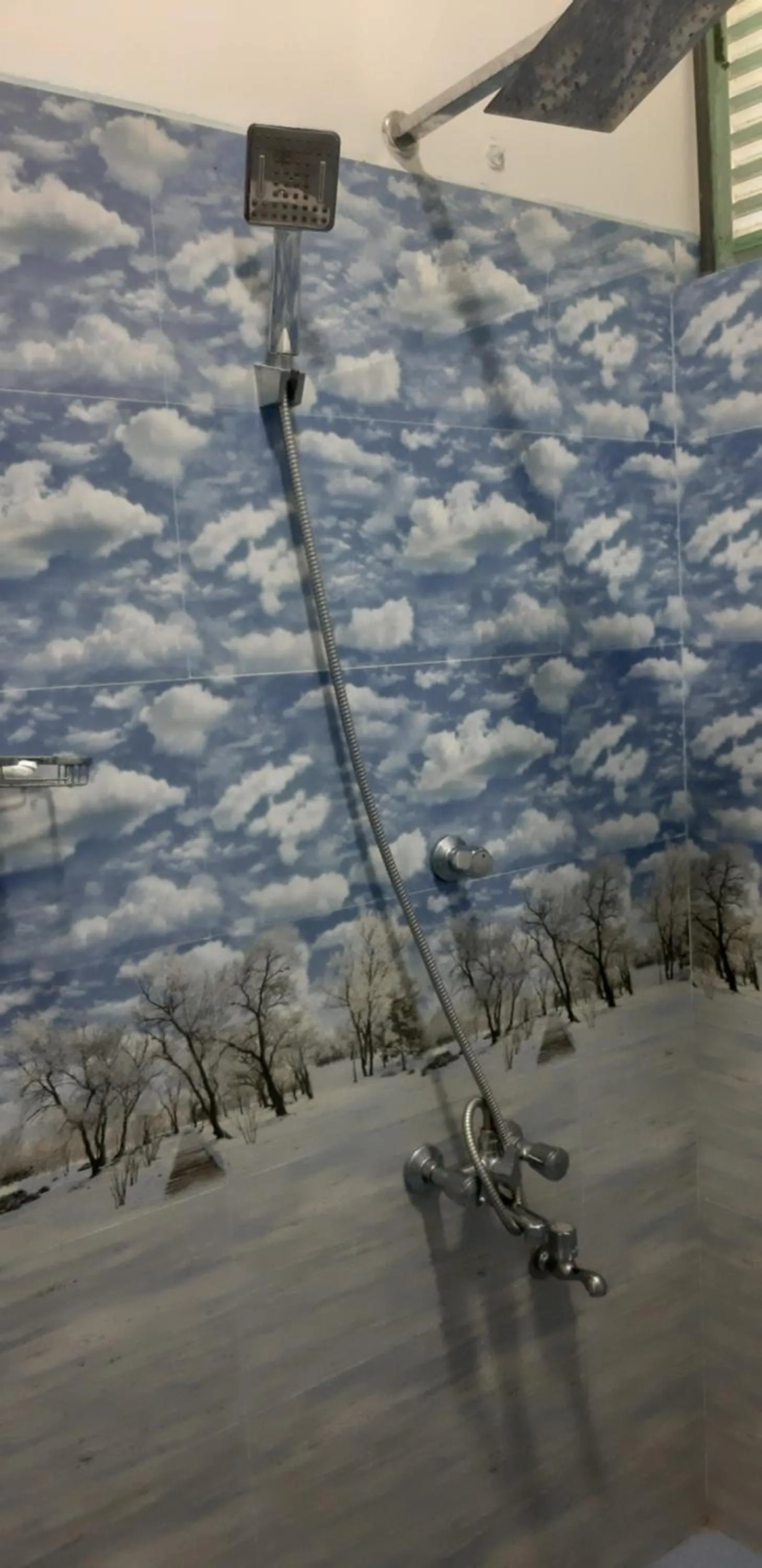 Shower in Butterfly Homestead Hotel