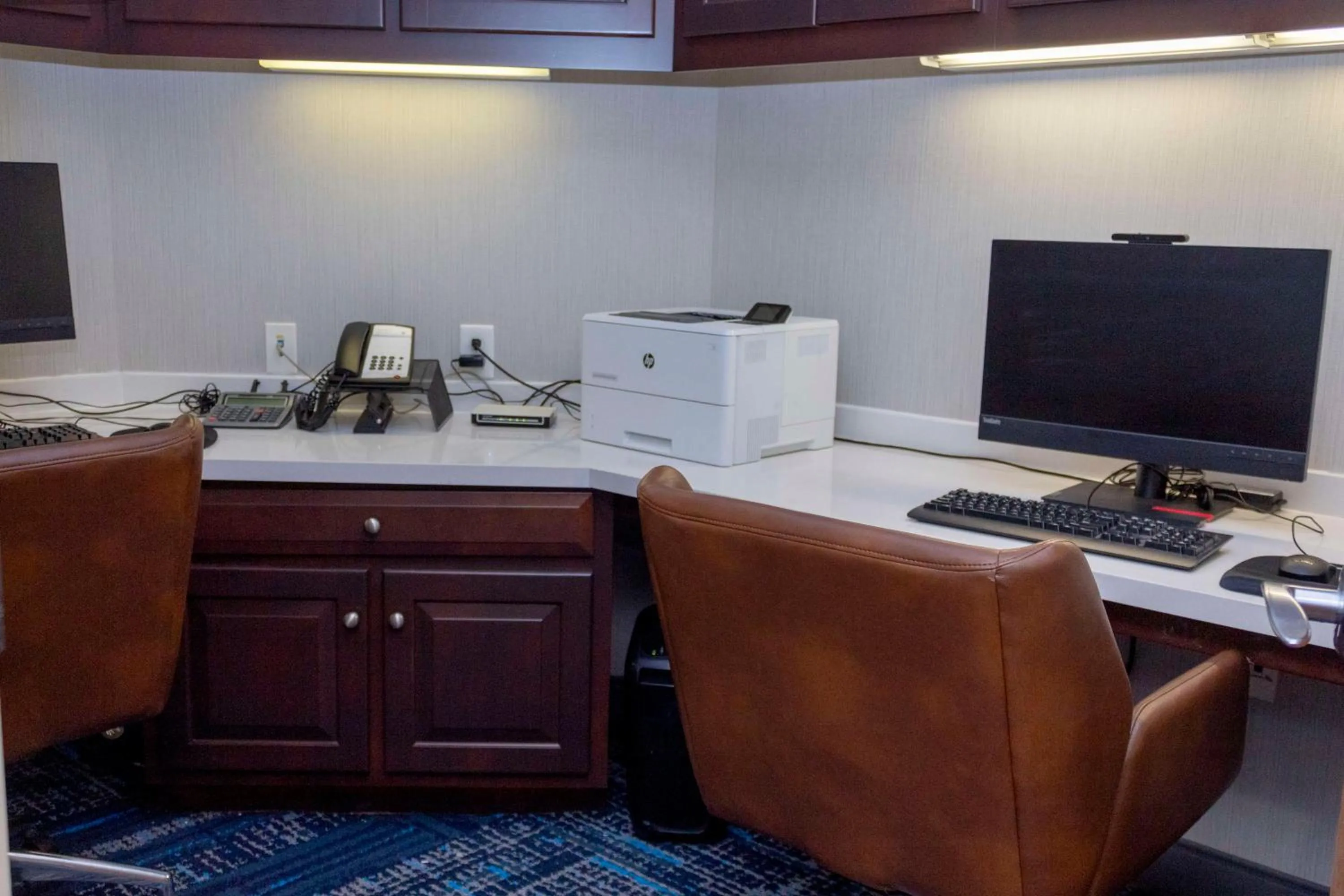 Business facilities in Hampton Inn & Suites Riverton