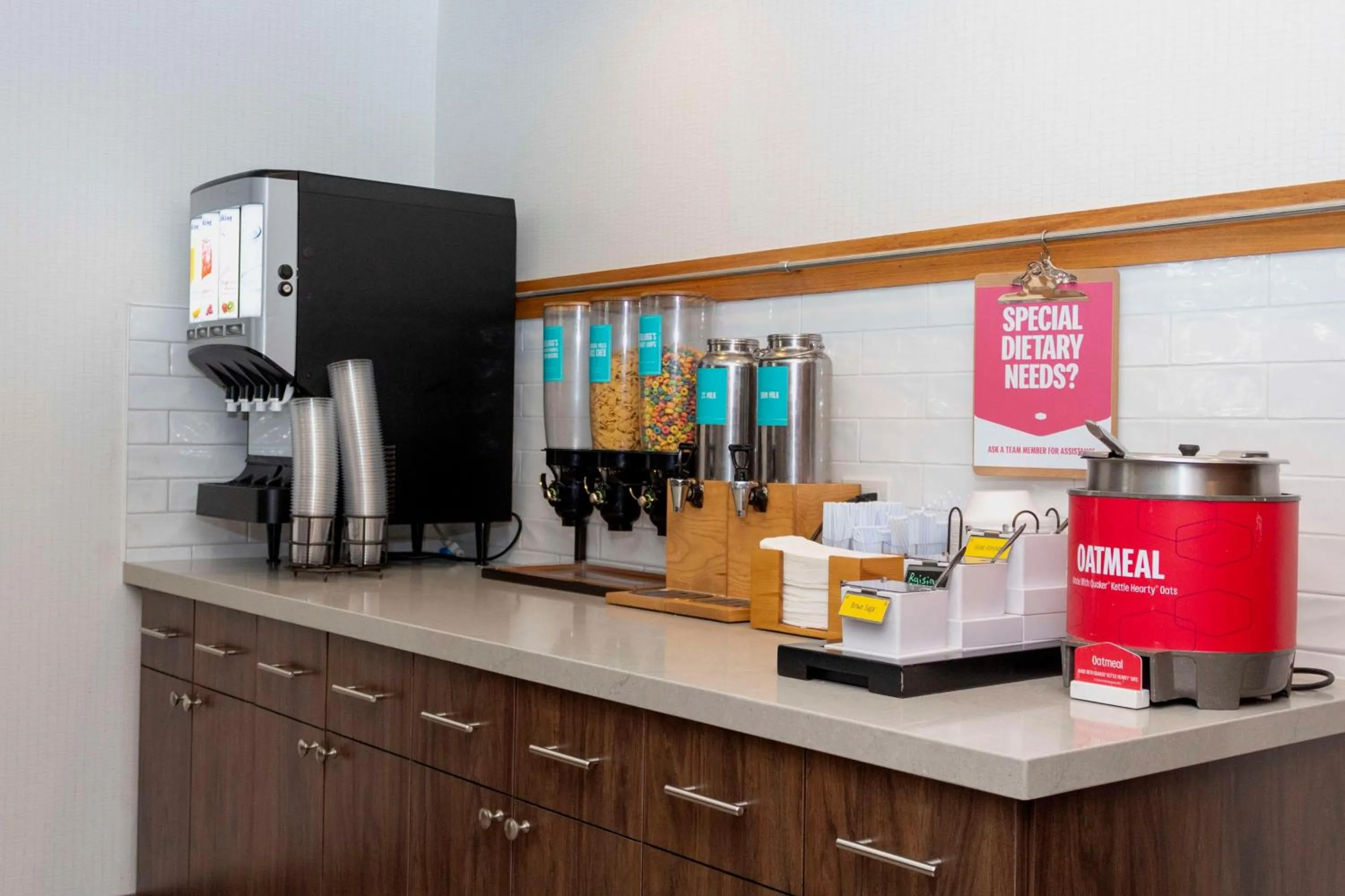 Breakfast in Hampton Inn & Suites Riverton