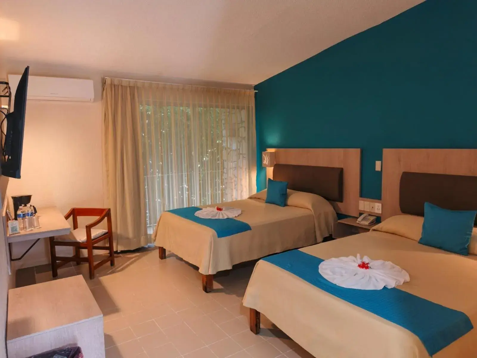 Bed in Hotel Plaza Palenque Bed in Hotel Plaza Palenque