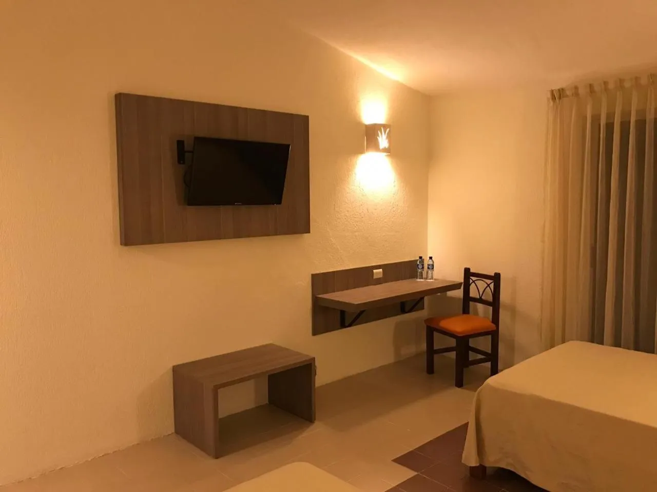 TV and multimedia in Hotel Plaza Palenque