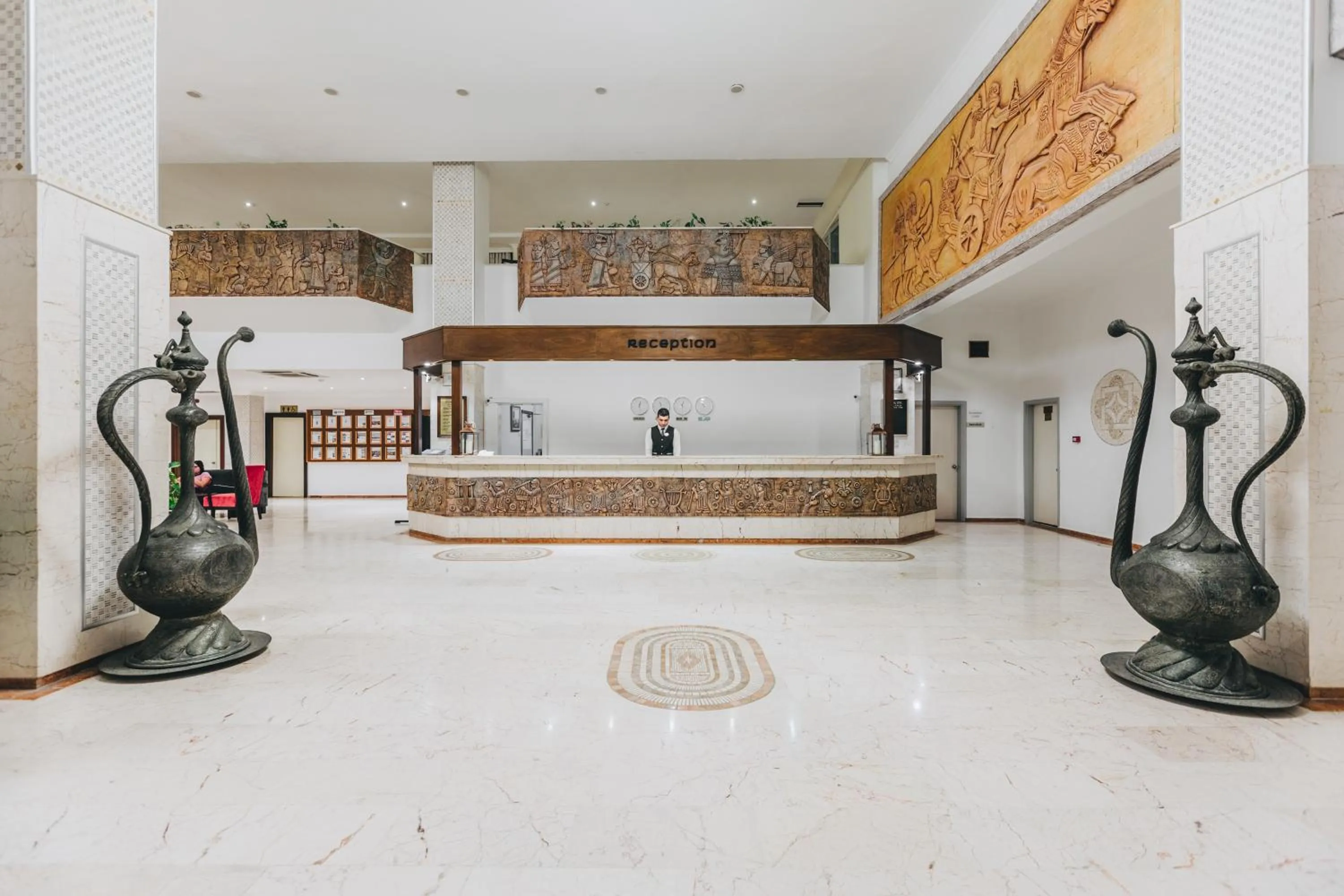 Lobby or reception in Sural Hotel