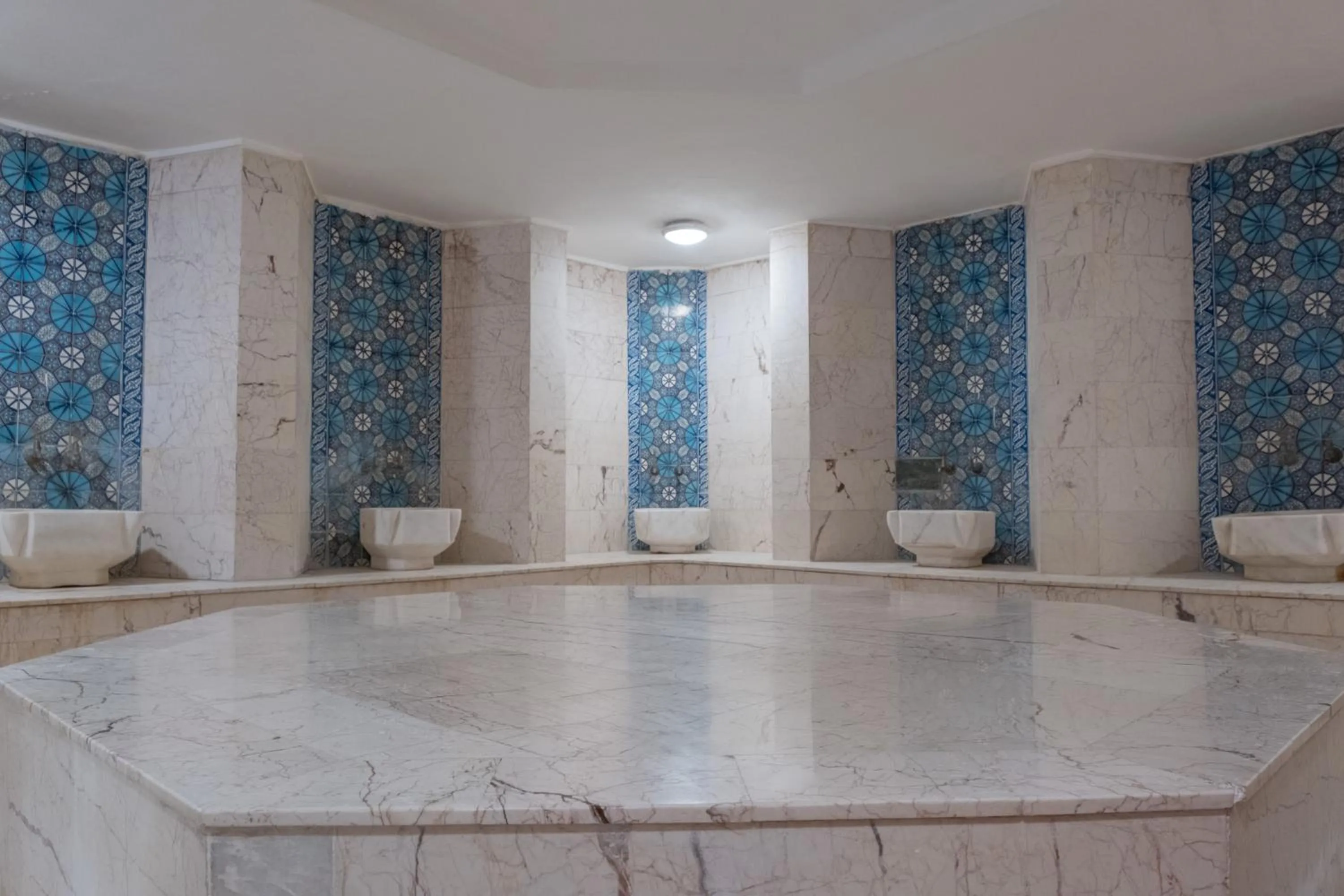 Steam room in Sural Hotel