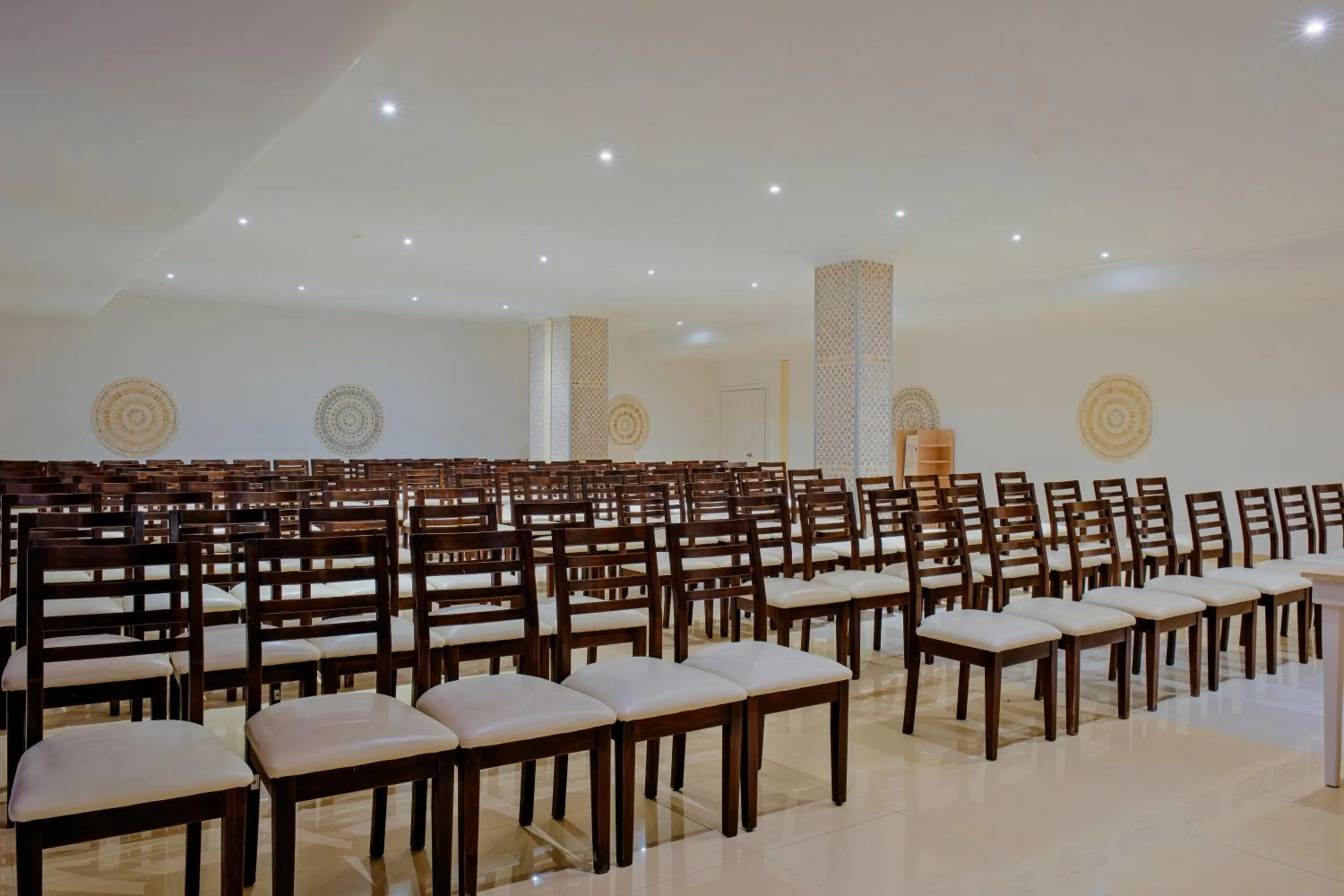 Meeting/conference room in Sural Hotel