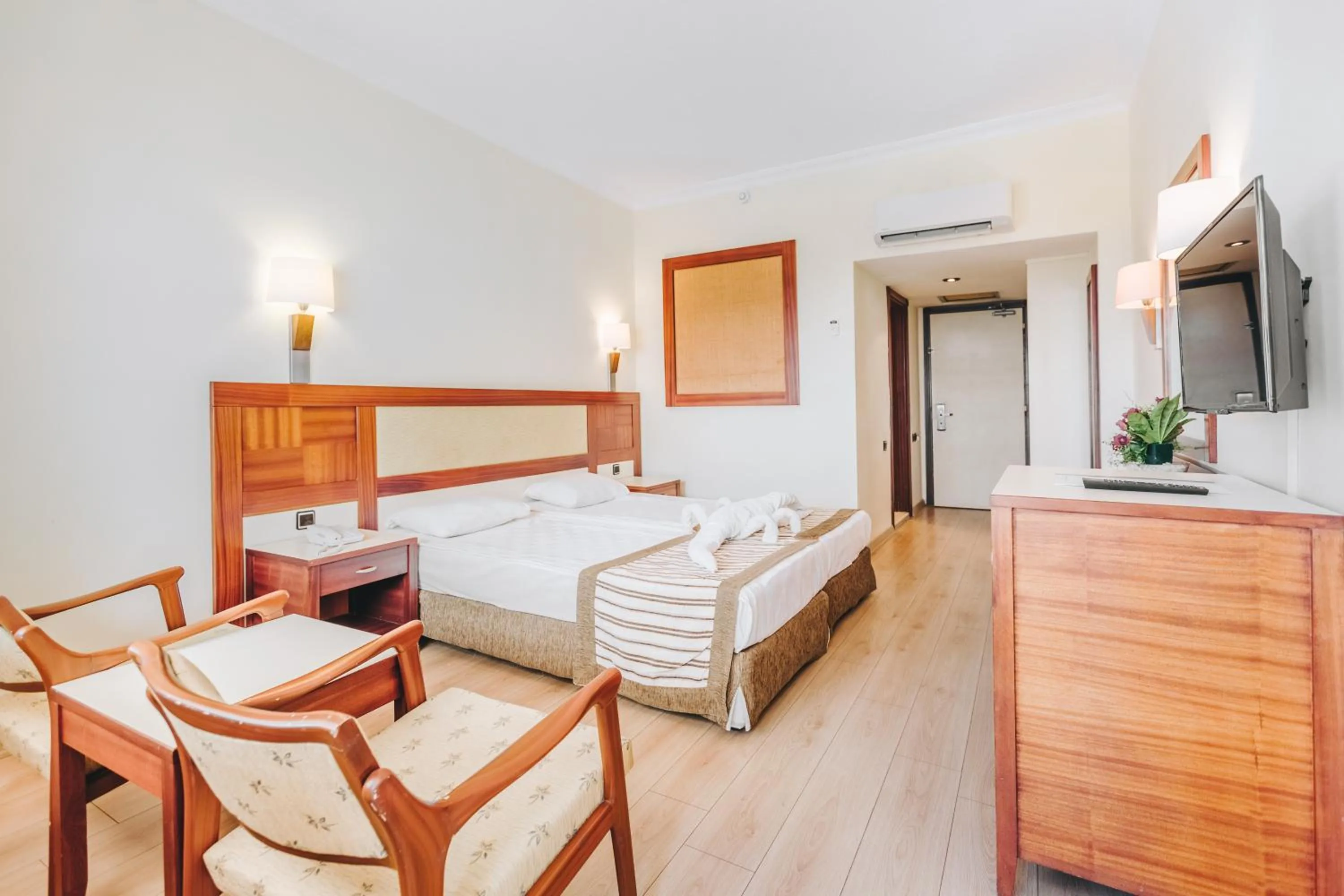 Photo of the whole room in Sural Hotel