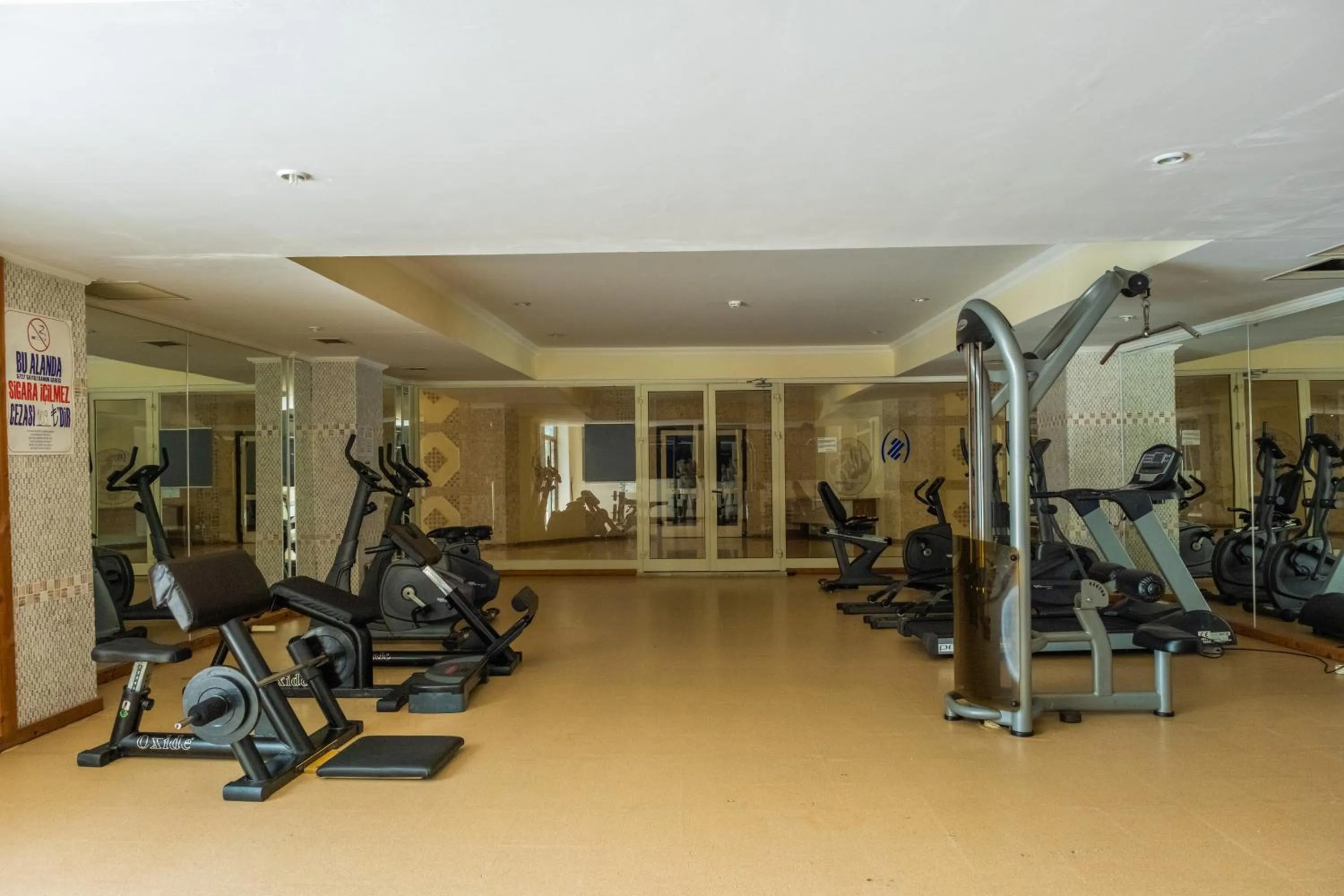 Fitness centre/facilities in Sural Hotel