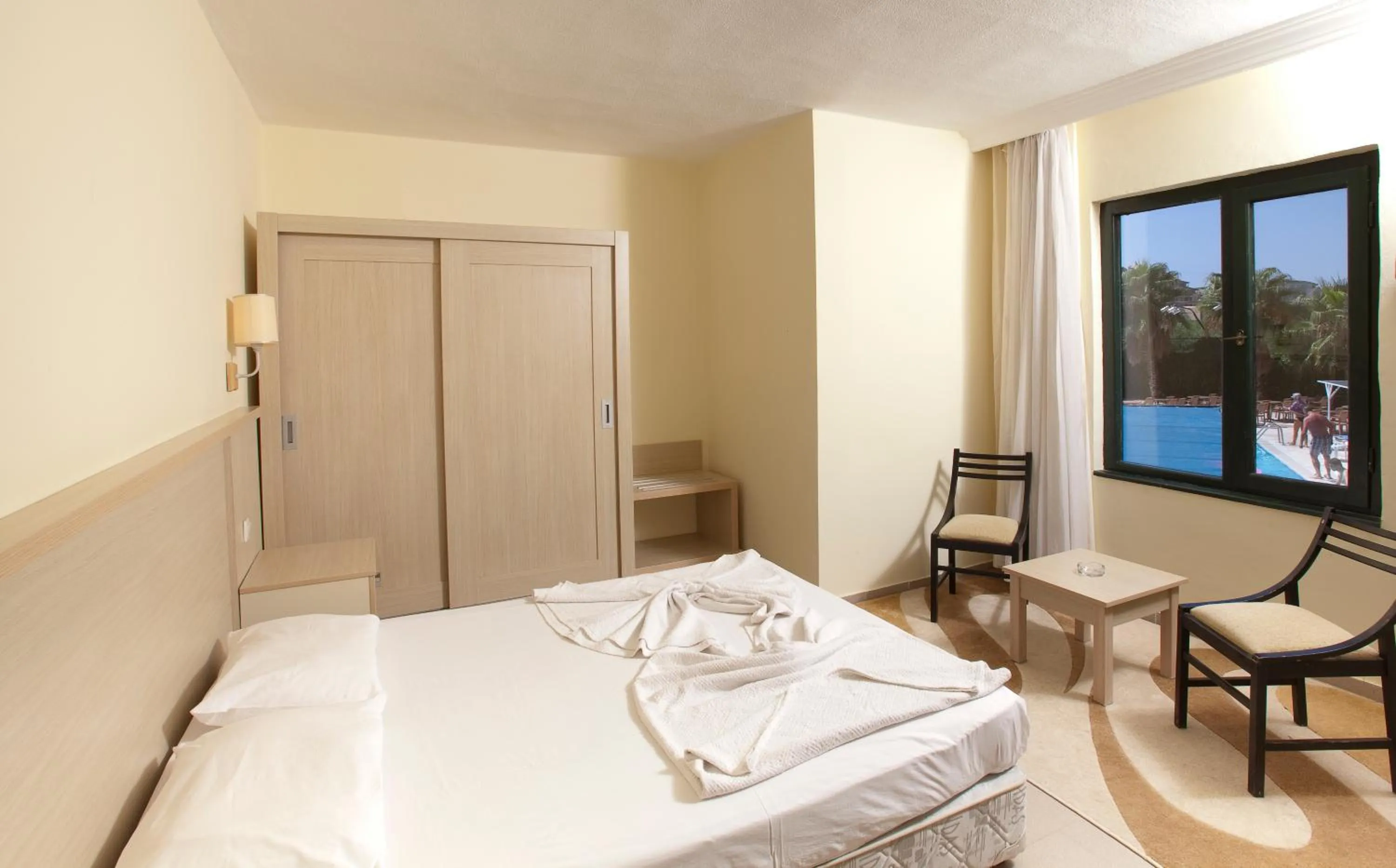 Bedroom, Bed in Sural Garden Hotel