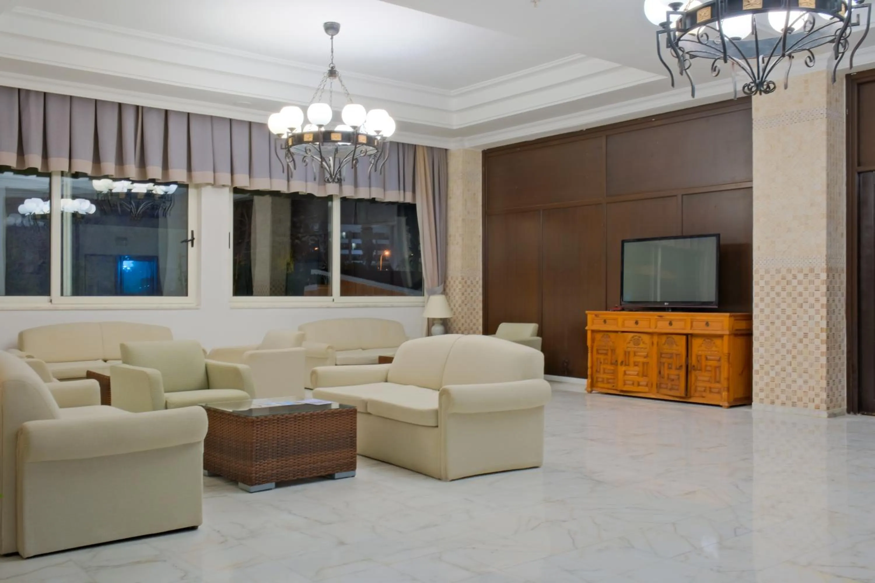 Lobby or reception in Sural Garden Hotel