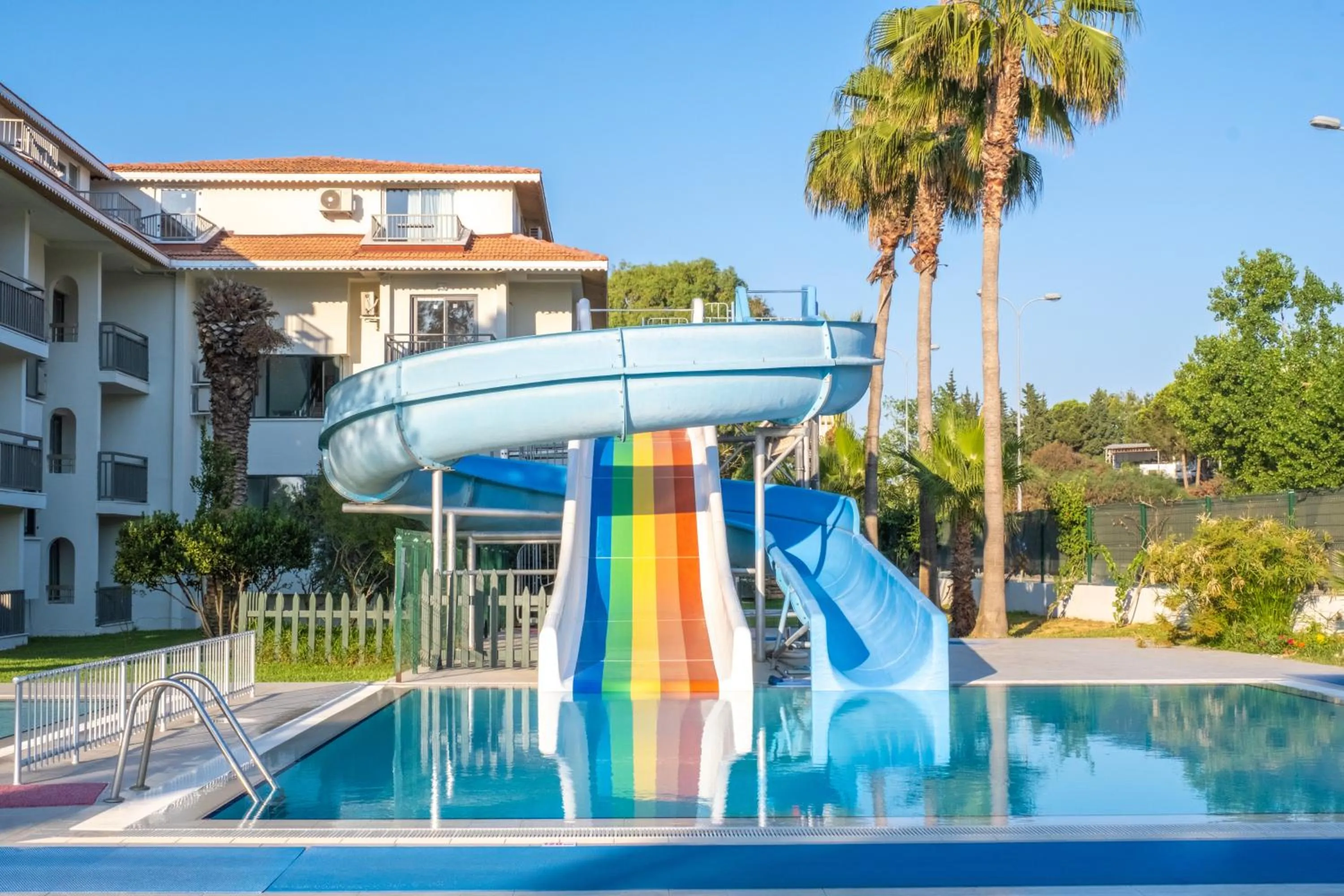 Swimming pool in Sural Garden Hotel