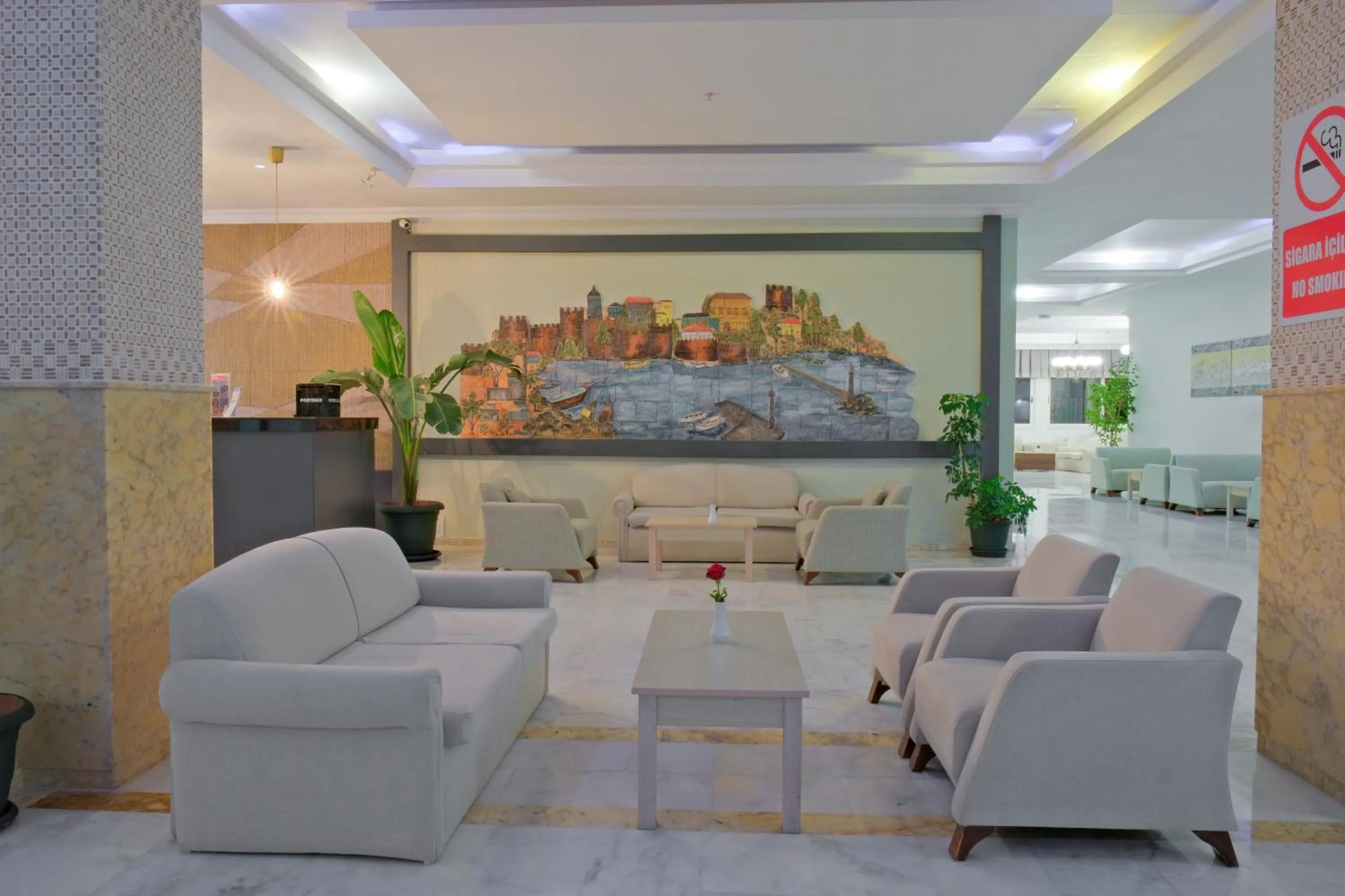 Lobby or reception in Sural Garden Hotel