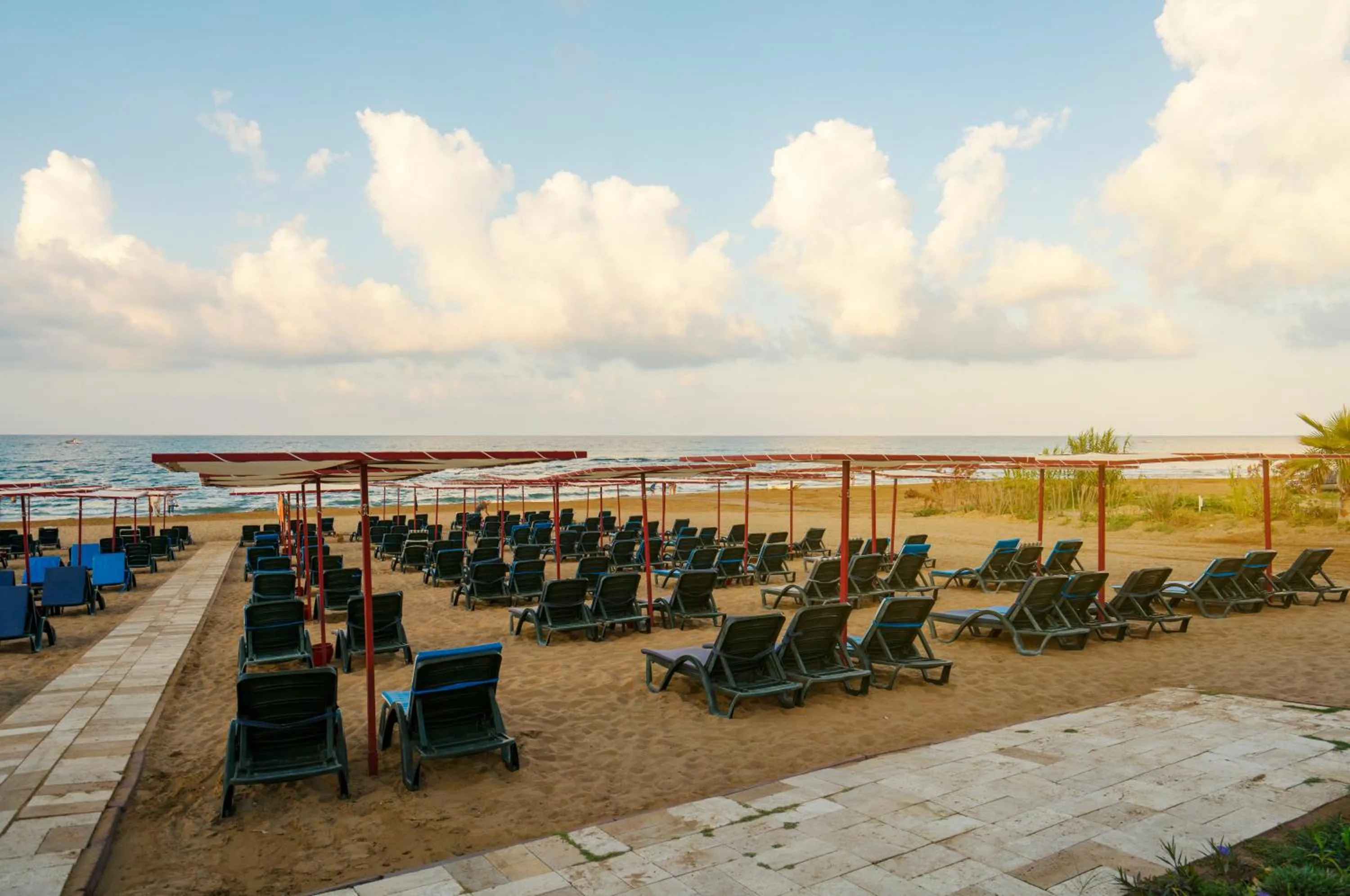 Beach in Sural Resort Hotel