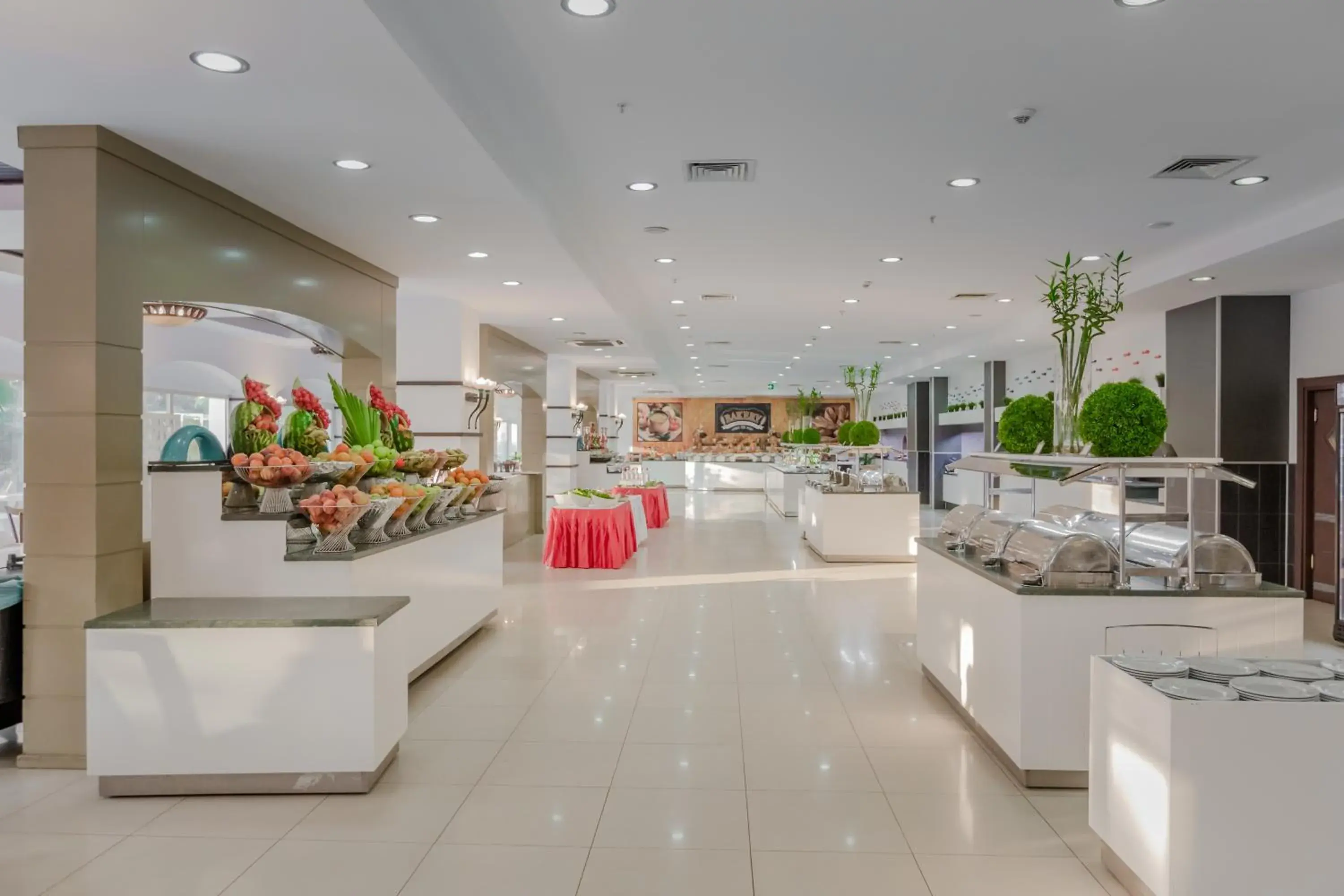 Restaurant/places to eat in Sural Resort Hotel Restaurant/places to eat in Sural Resort Hotel