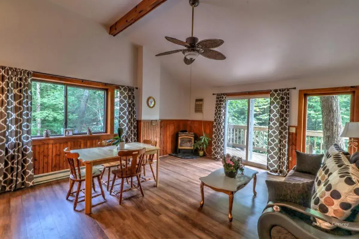 Tree Top Suite in Magnolia Streamside Resort Tree Top Suite in Magnolia Streamside Resort