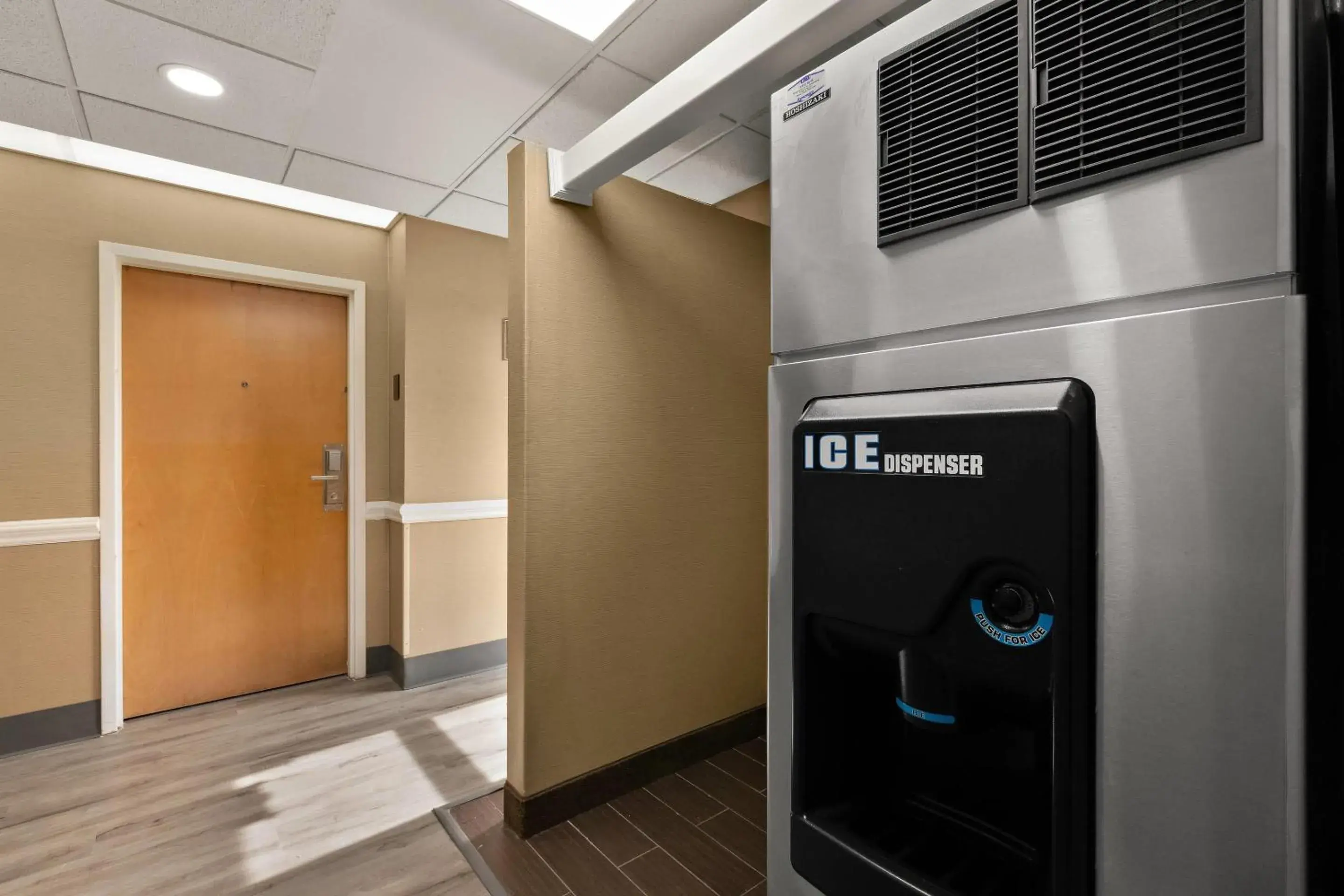 Lobby or reception in Comfort Inn Bordentown near NJ Turnpike Lobby or reception in Comfort Inn Bordentown near NJ Turnpike