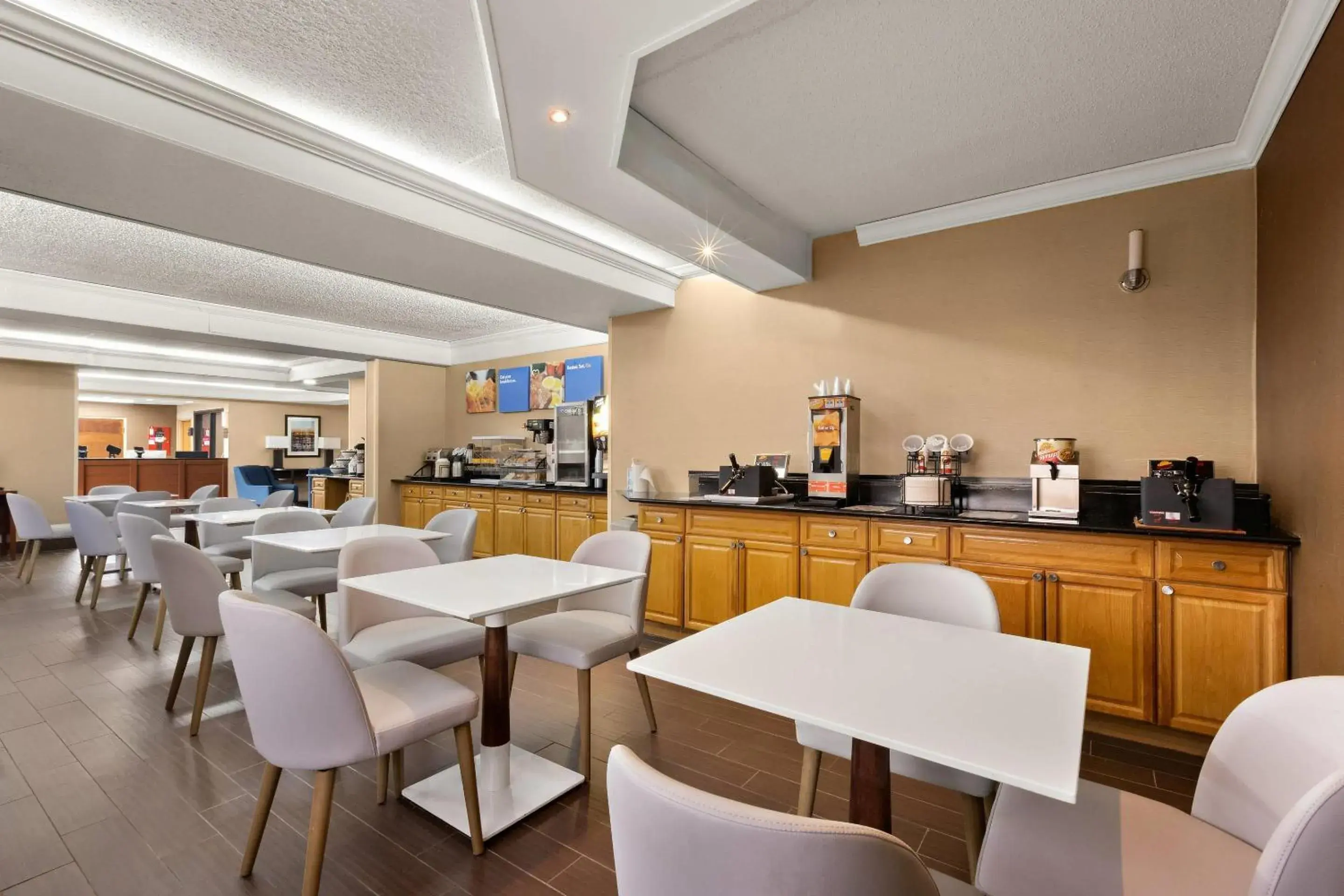 Breakfast in Comfort Inn Bordentown near NJ Turnpike Breakfast in Comfort Inn Bordentown near NJ Turnpike