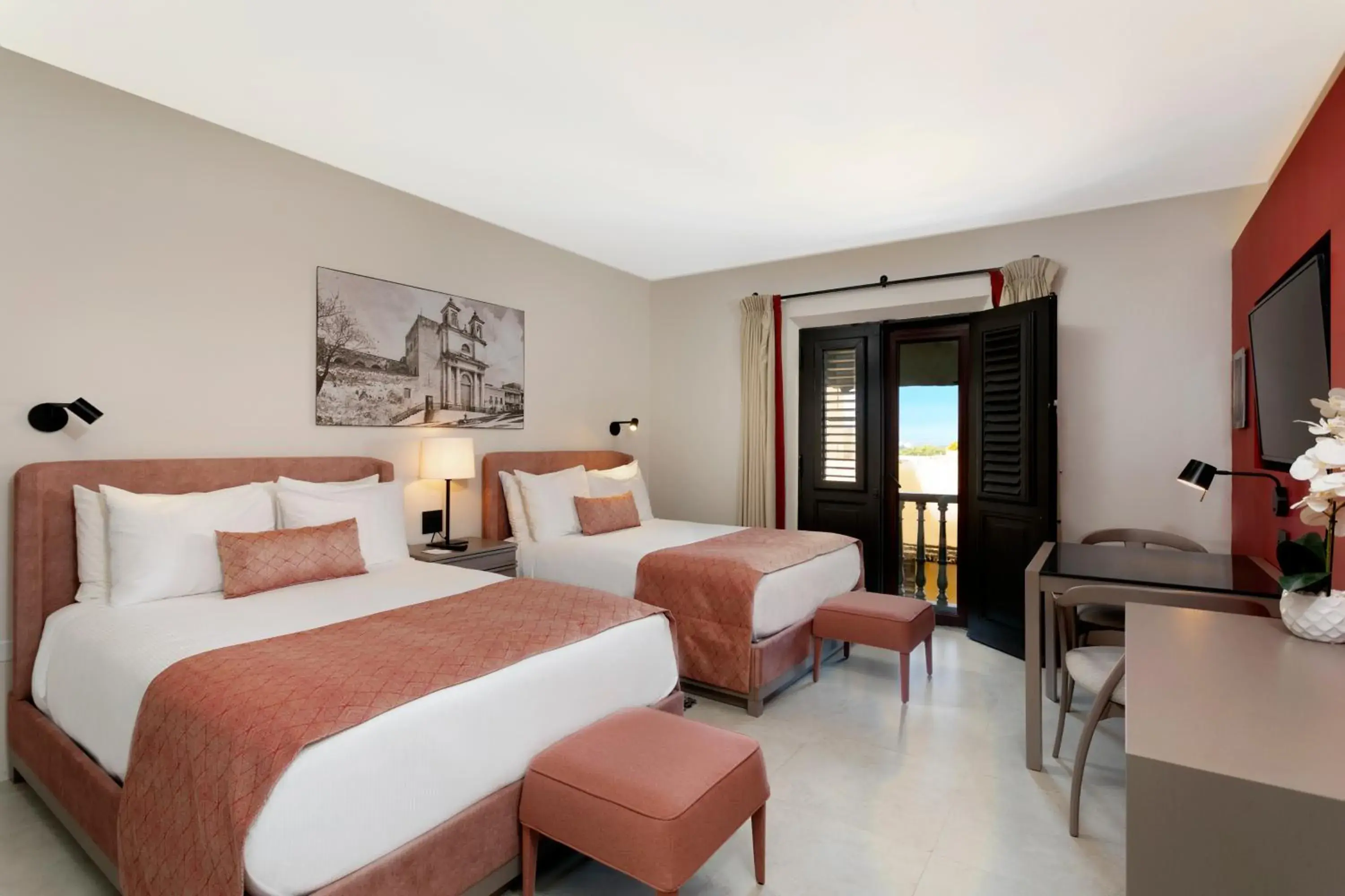 Deluxe Double Room in Hotel El Convento Deluxe Double Room in Hotel El Convento