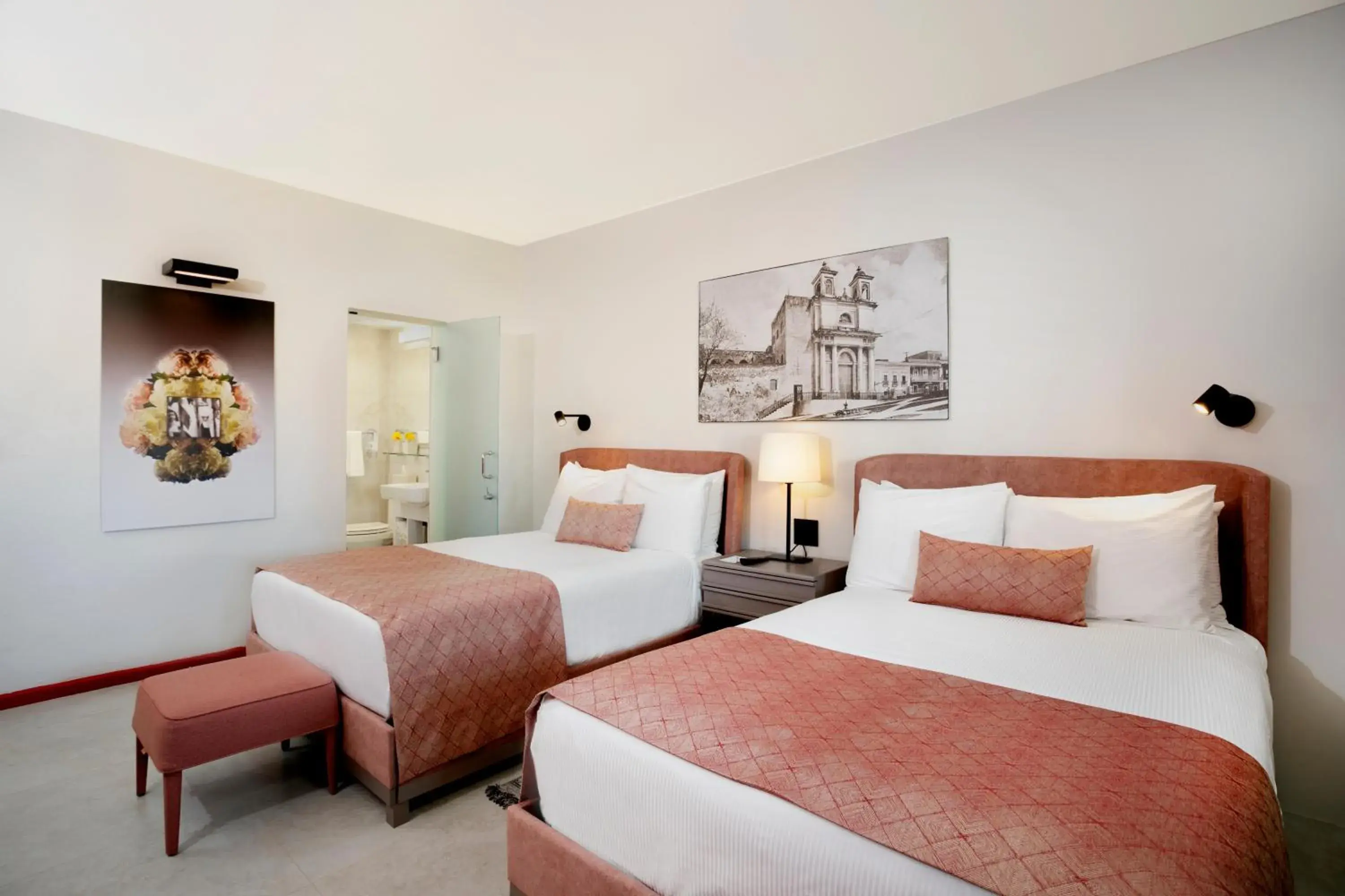 Double Room with View of the City in Hotel El Convento Double Room with View of the City in Hotel El Convento