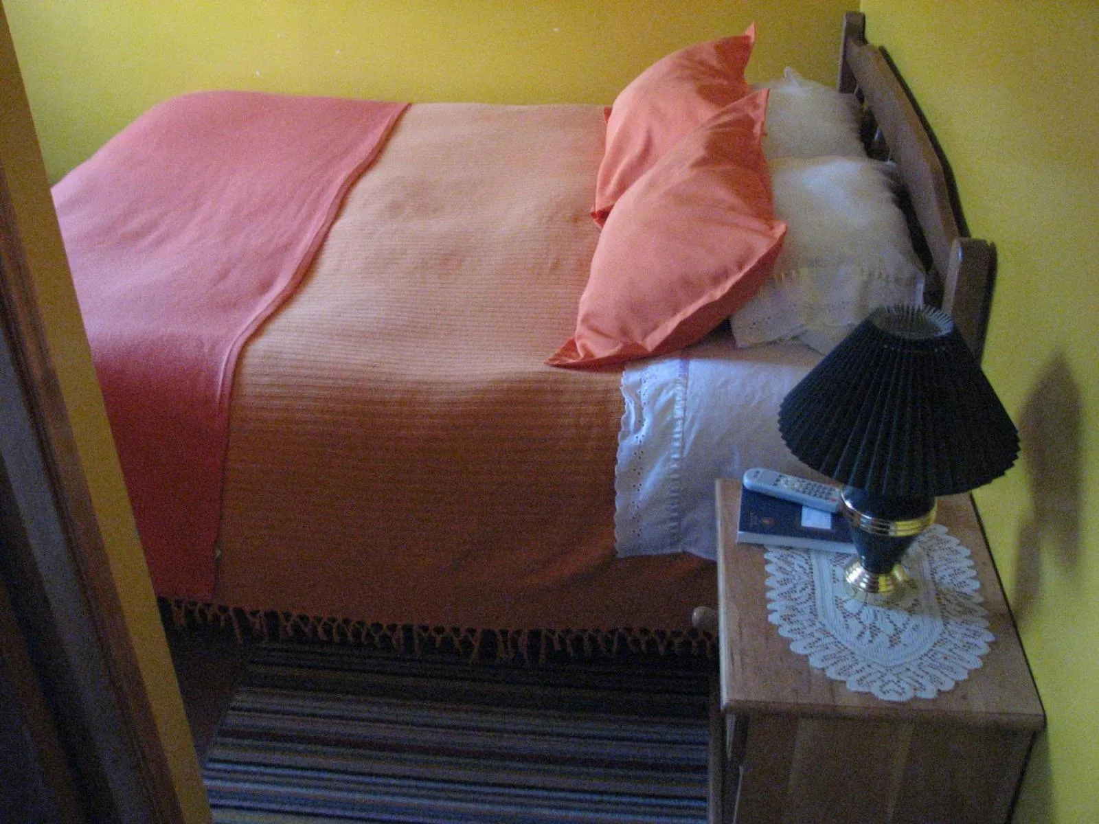 Bedroom, Bed in Hostal El Mirador