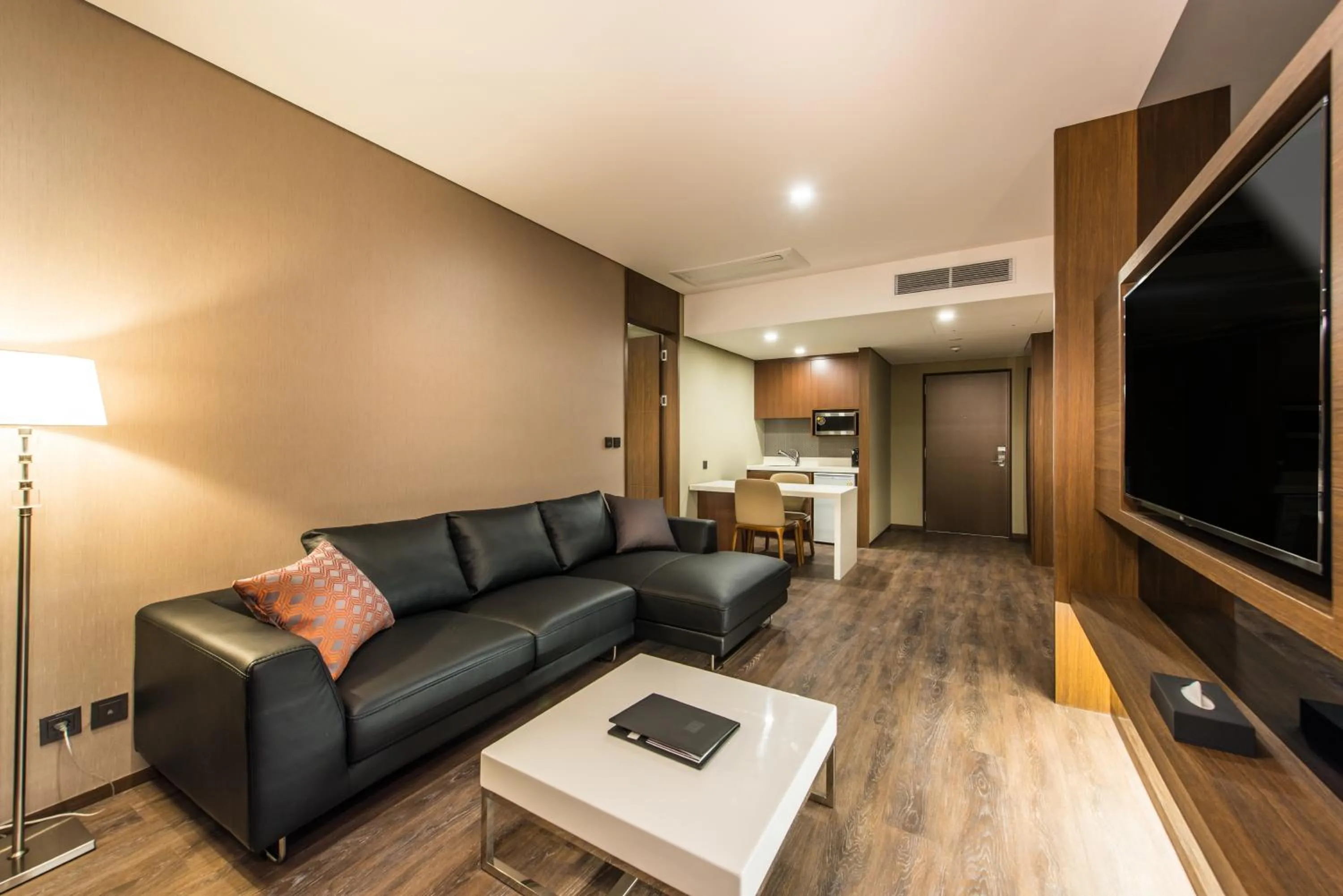 Kitchen or kitchenette in ENA Suite Hotel Namdaemun