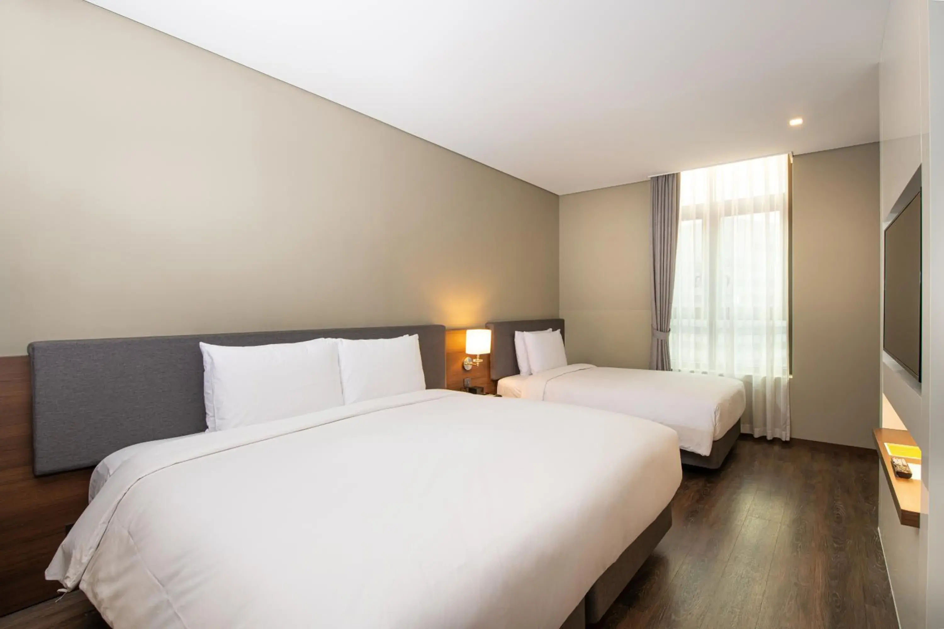 Bed in ENA Suite Hotel Namdaemun Bed in ENA Suite Hotel Namdaemun