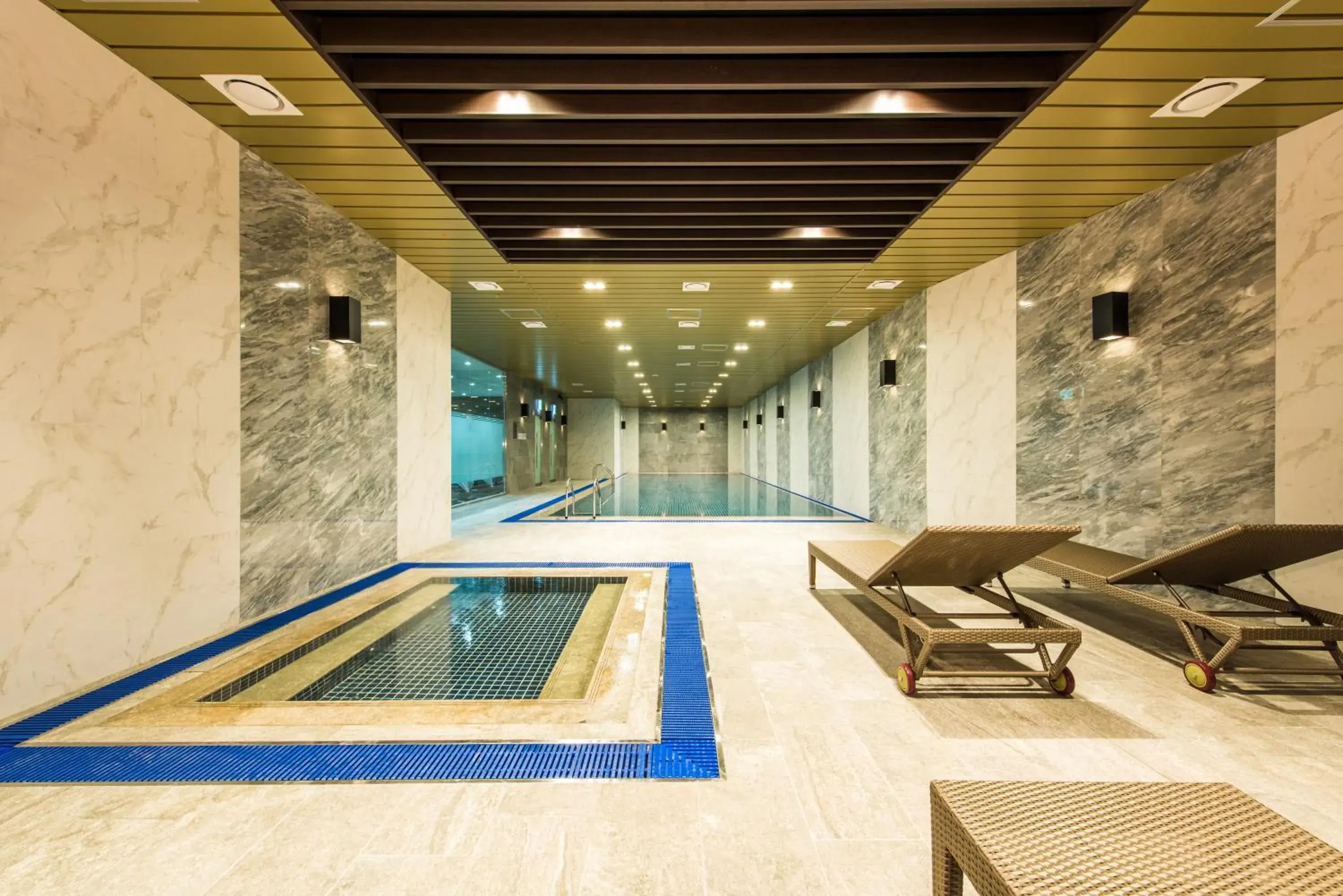 Swimming pool in ENA Suite Hotel Namdaemun Swimming pool in ENA Suite Hotel Namdaemun