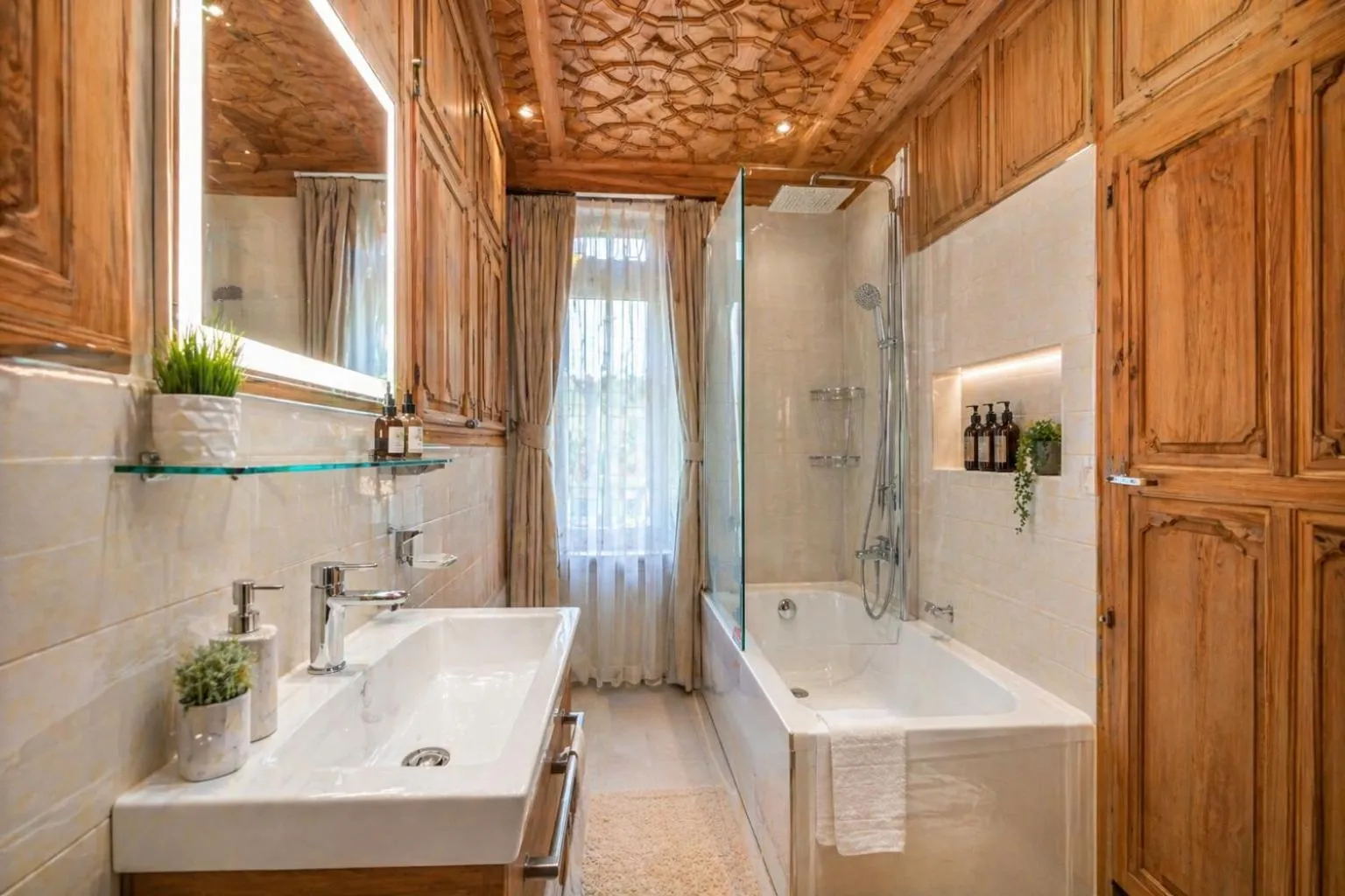Bathroom in Firdous Houseboats